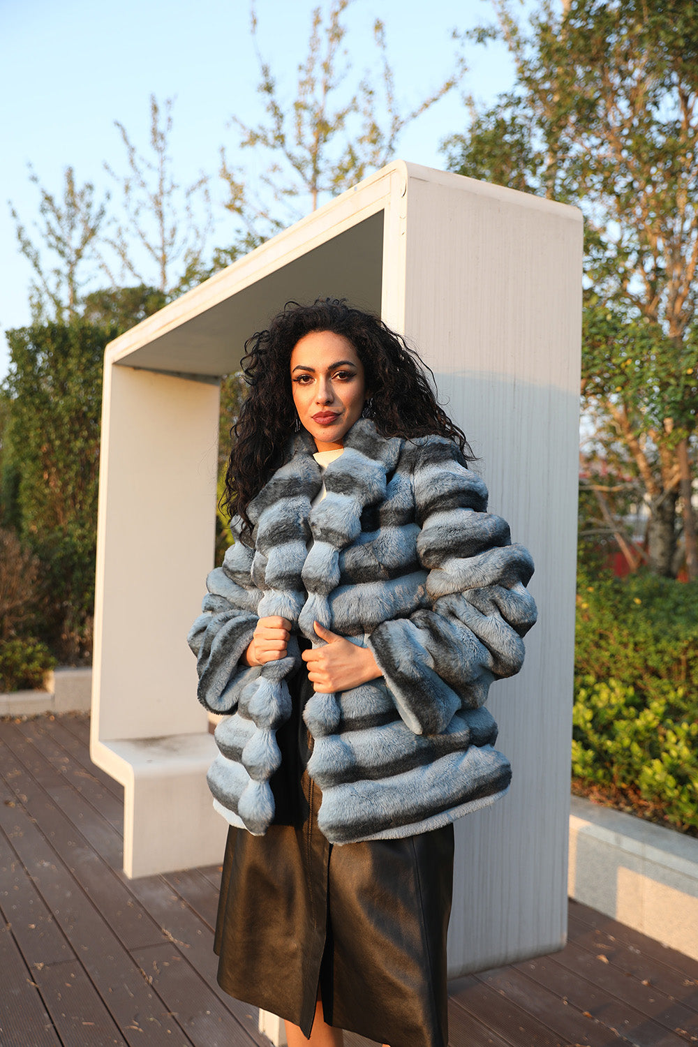 Eco Friendly Wool Faux Fur Coat Women's Stylish Notched Collar Chinchilla Pattern Short Jacket