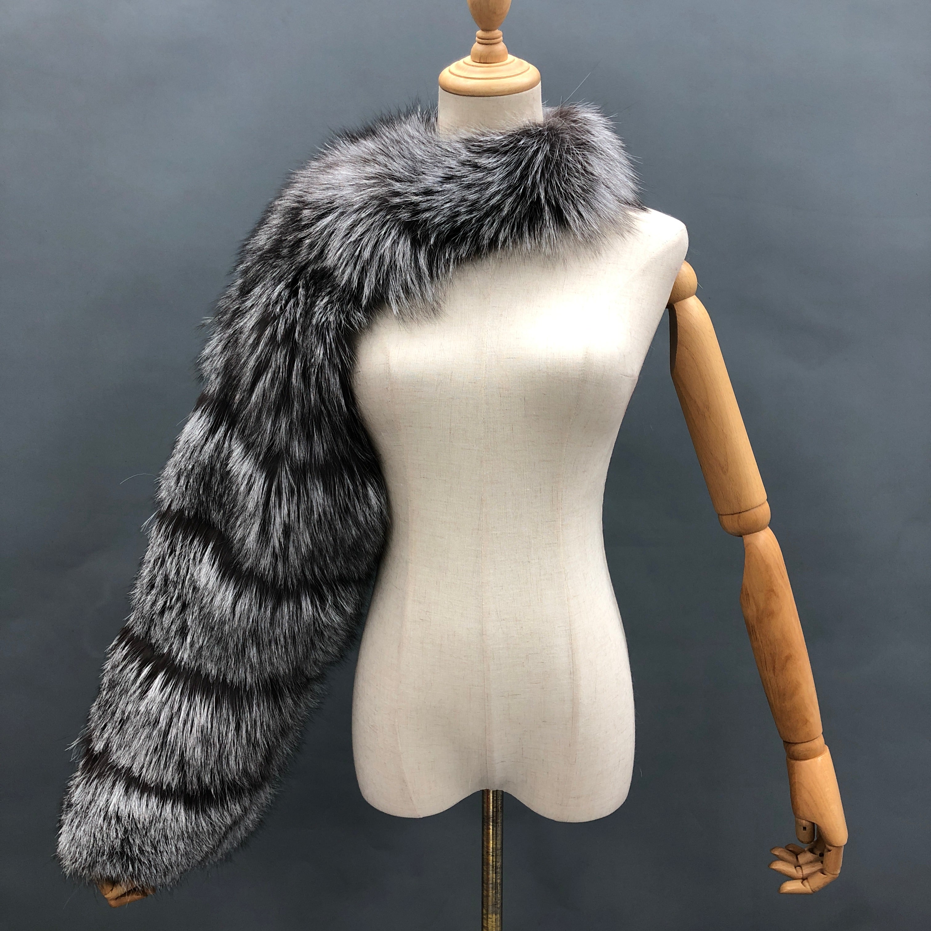 Women's Real Fox Fur Arm Warmers, Luxury Fur Sleeve Cuffs for Winter Fashion Accessories 2 F