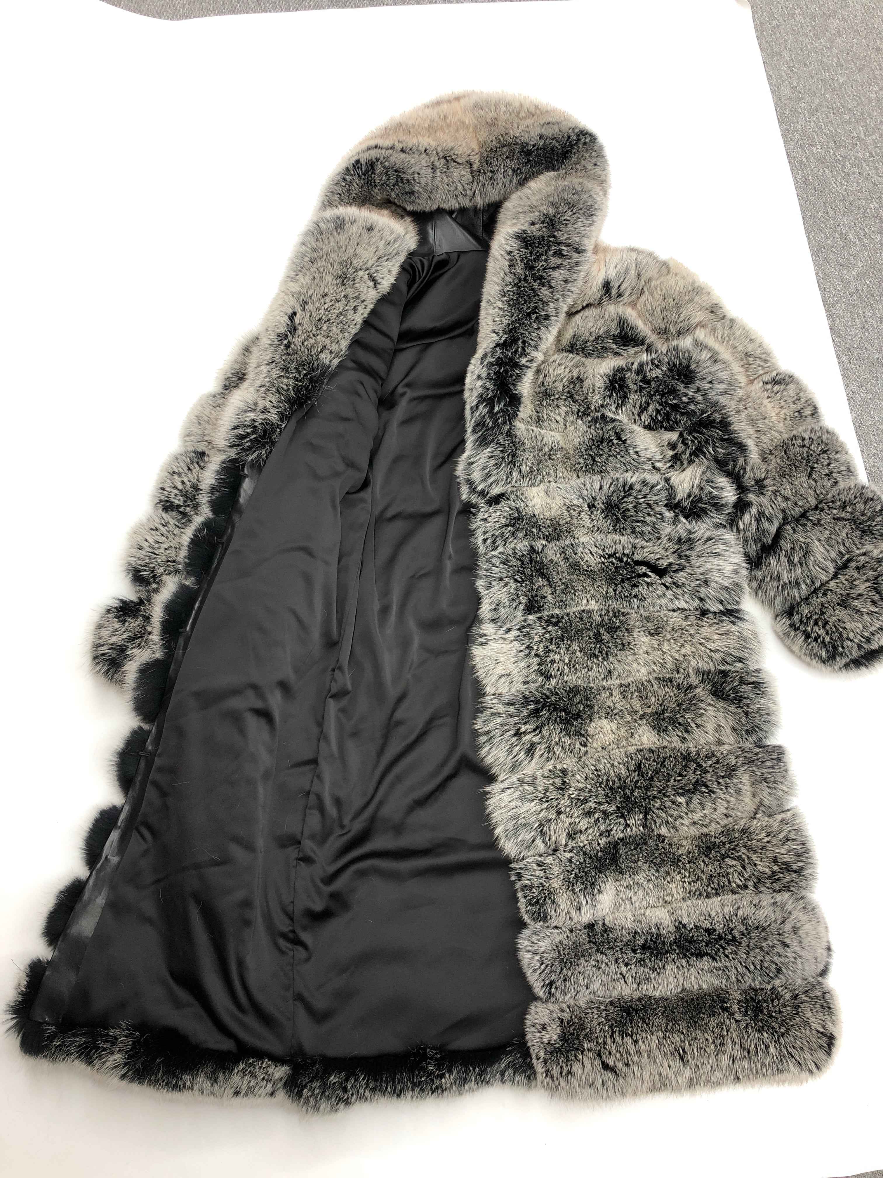 Women's Luxury Black Base White Tip Fox Fur 12-Panel Long Coat - Winter Warm Fashion Jacket