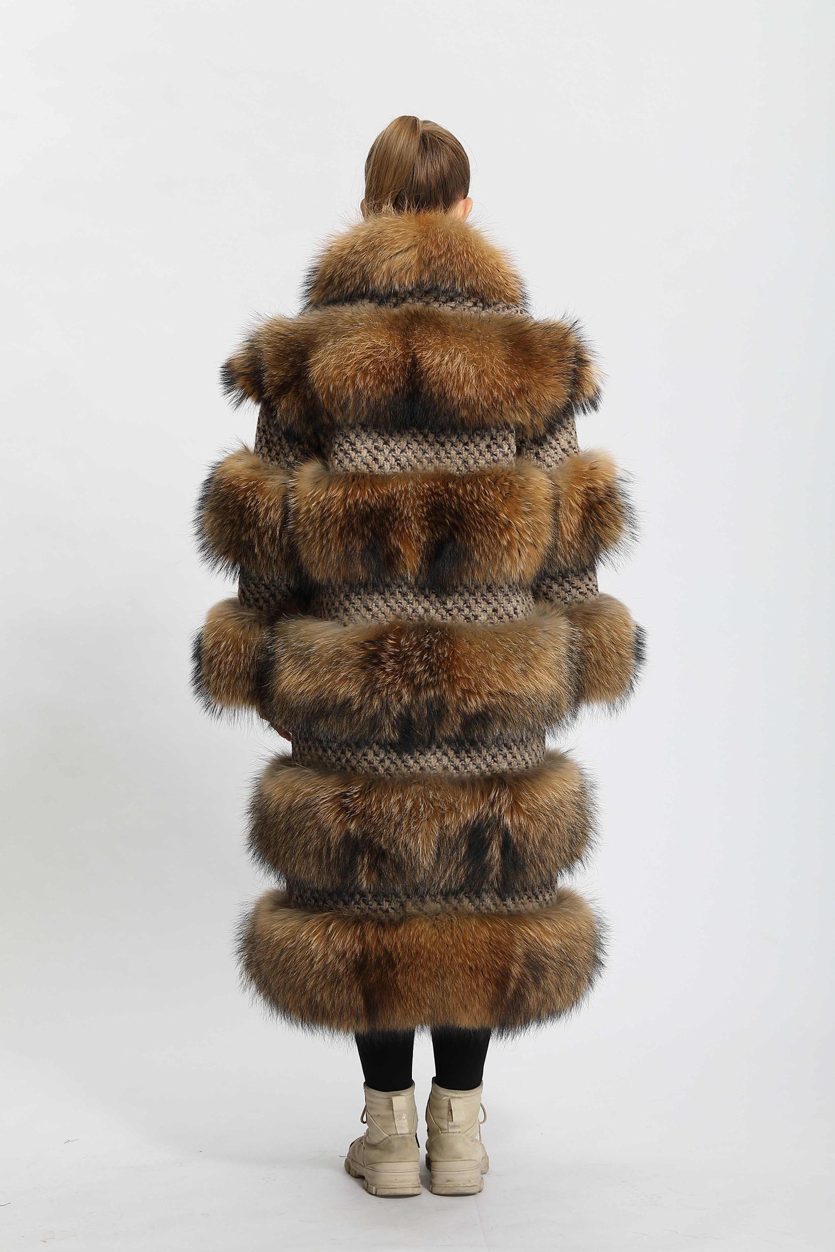 Factory Wholesale Real Fur Coats Luxury Women's Winter Raccoon Fur Clothing