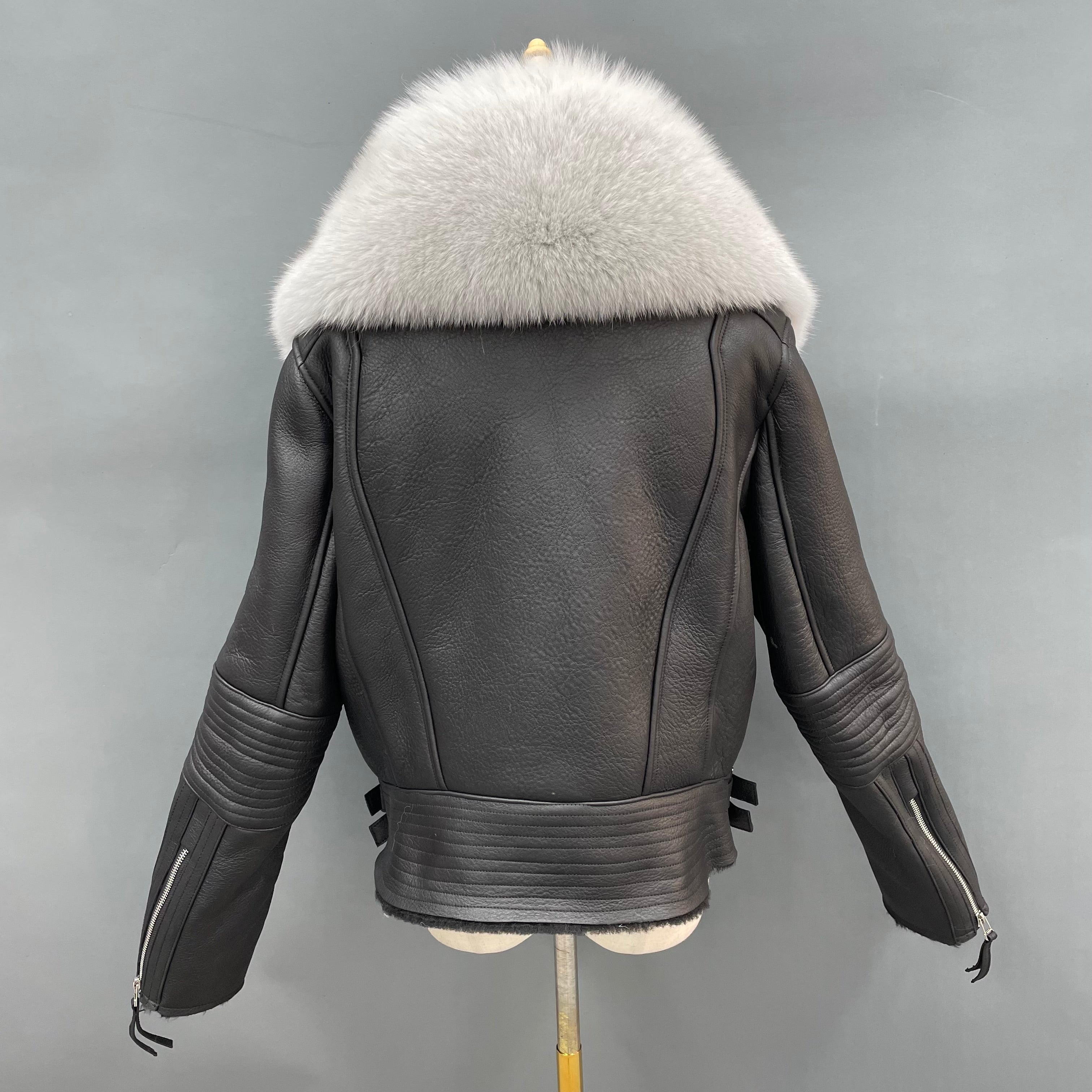 Women's Shearling Leather Jacket with Oversized Fox Fur Collar - Luxe Winter Outerwear