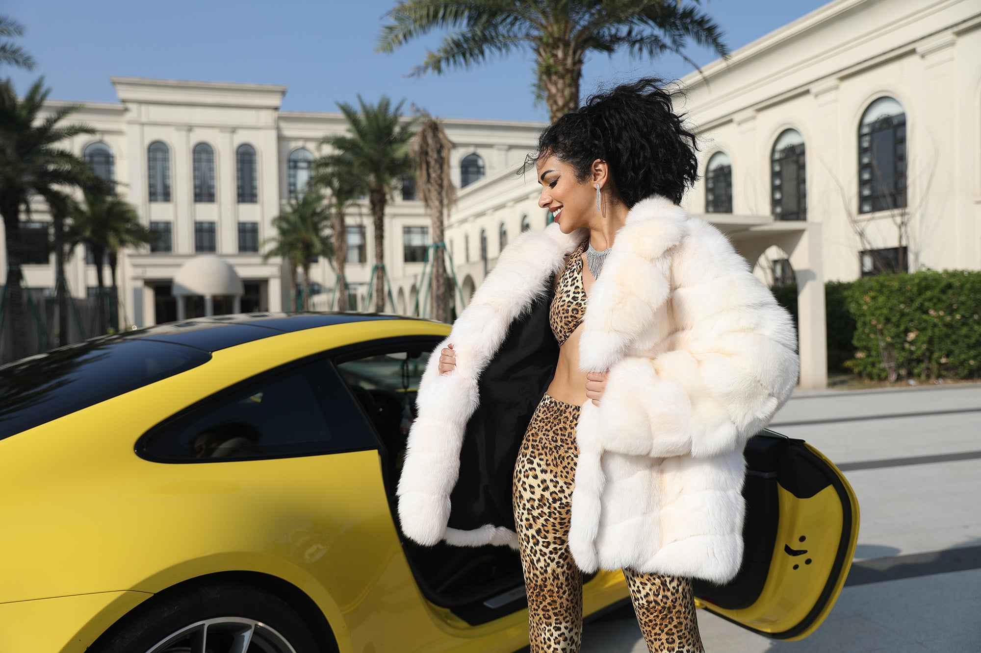 Luxurious Fox Fur Women's Classic Lapel Striped Mid-Length Coat - Elegant Winter Fashion