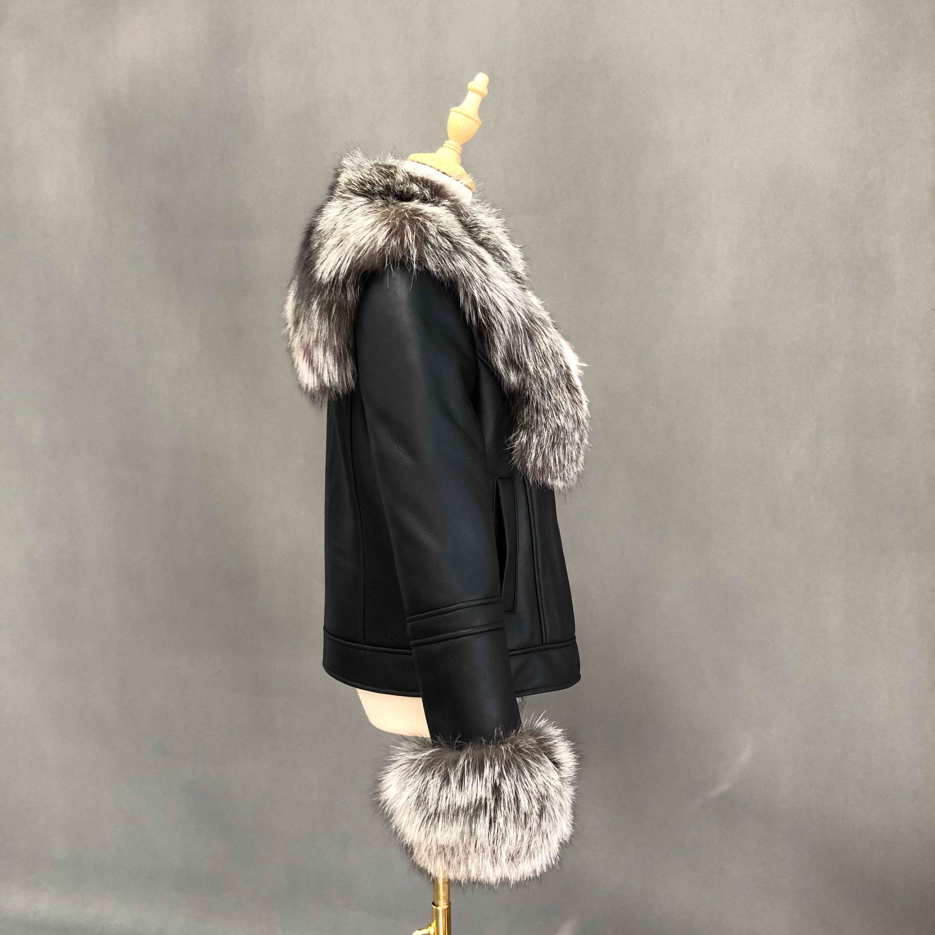 Women's Silver Fox Fur-Trimmed Shearling Jacket - Shoulder & Cuff Accents, Latest 2025 Style Luxury Outerwear