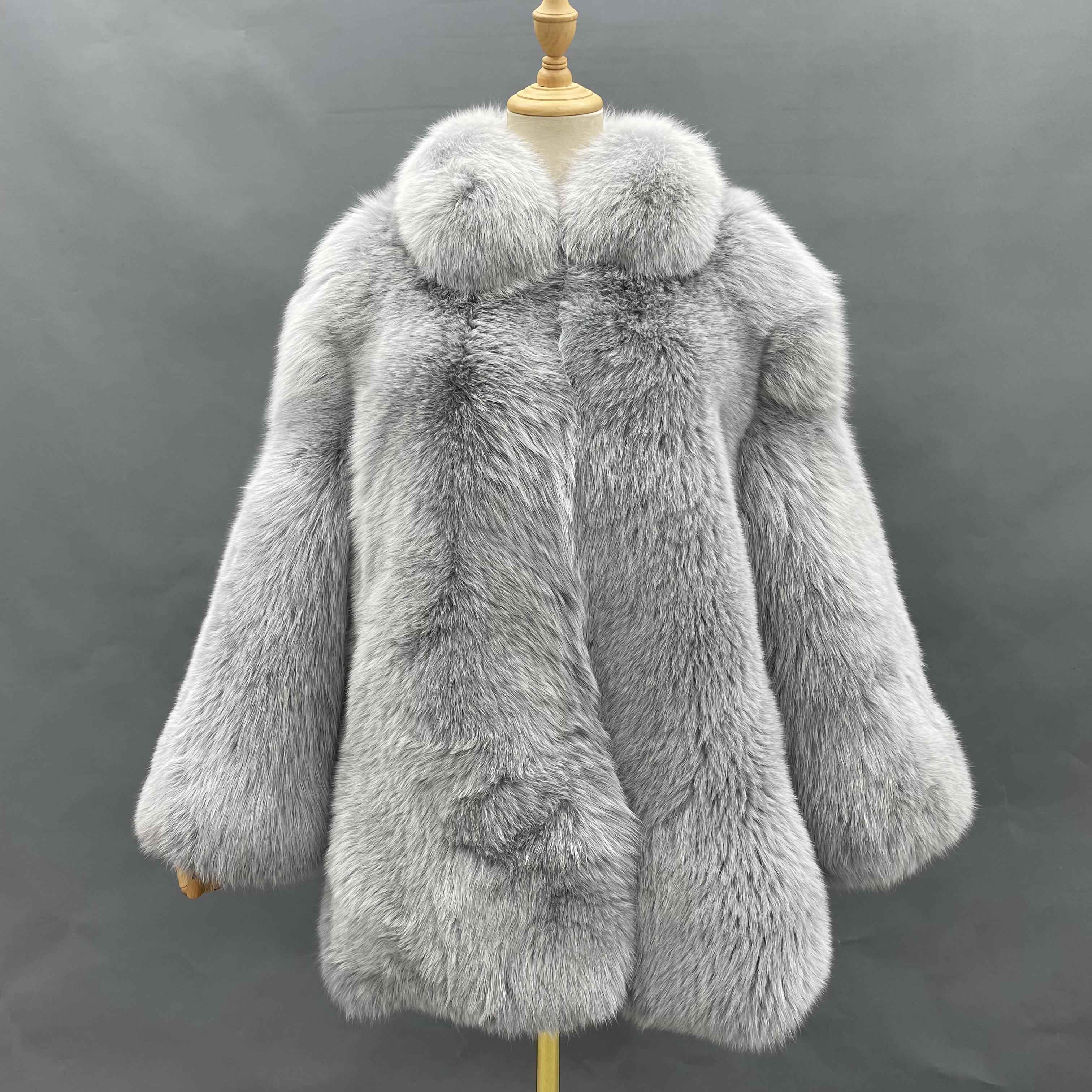 Women's Luxury Trendy Ombre Fox Fur Coat - High-End Winter Warm Fashion Jacket Grey