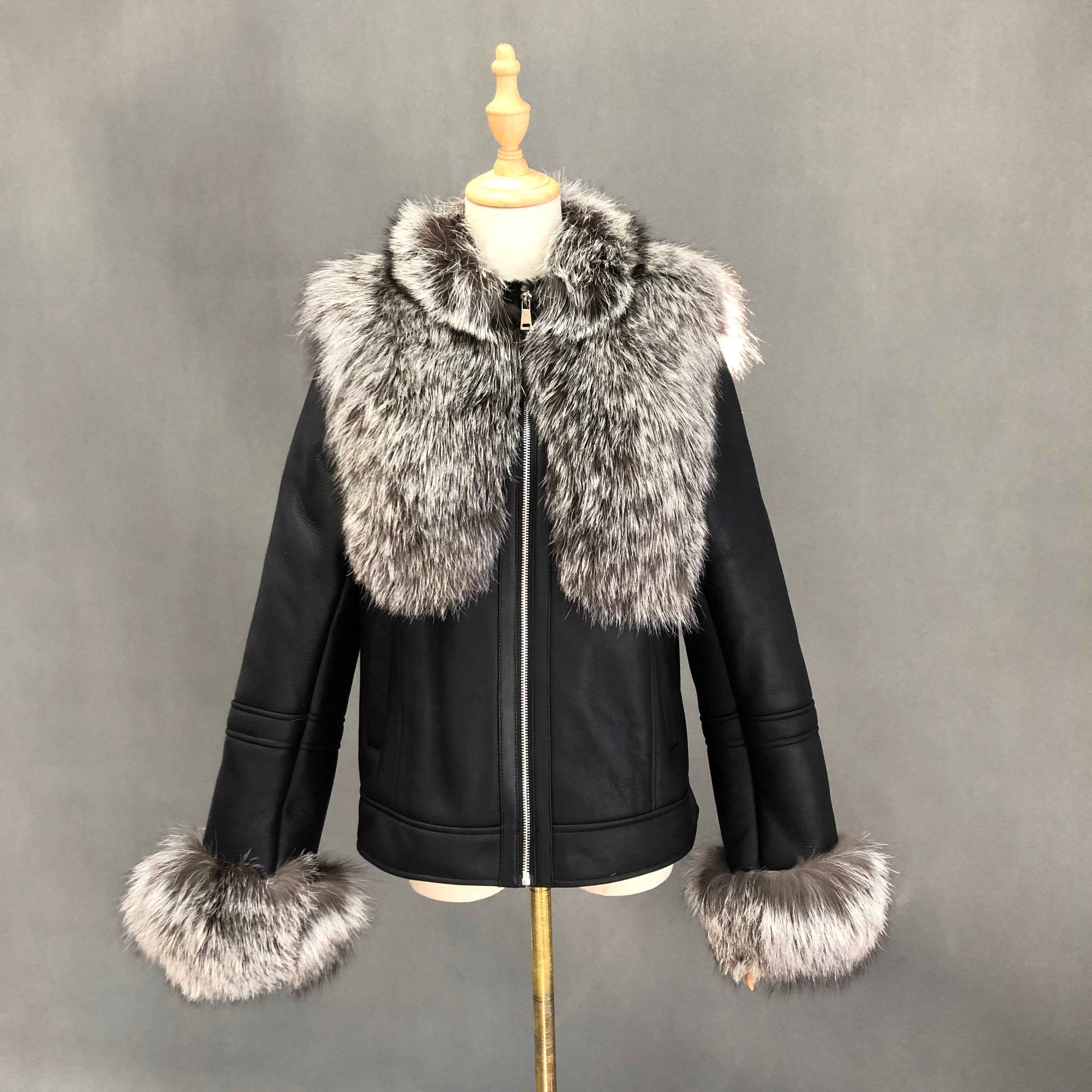 Women's Silver Fox Fur-Trimmed Shearling Jacket - Shoulder & Cuff Accents, Latest 2025 Style Luxury Outerwear