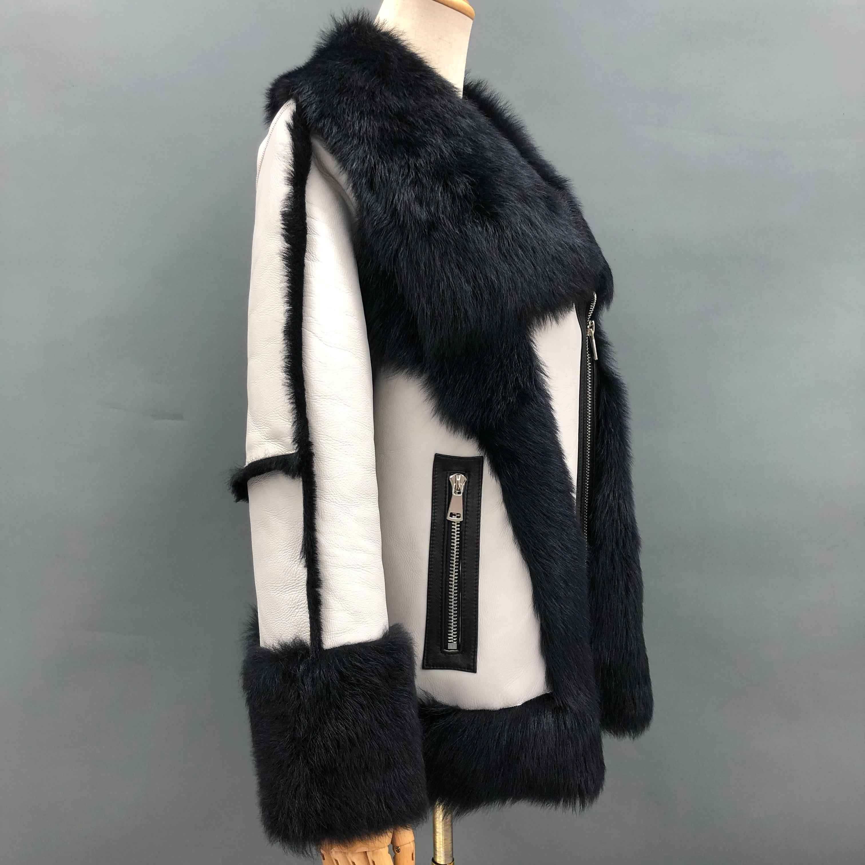 Women's Toscana Shearling Biker Jacket with Oversized Notched Lapel, Fur-Trimmed Cuffs & Color-Block Design - Luxe Winter Outerwear