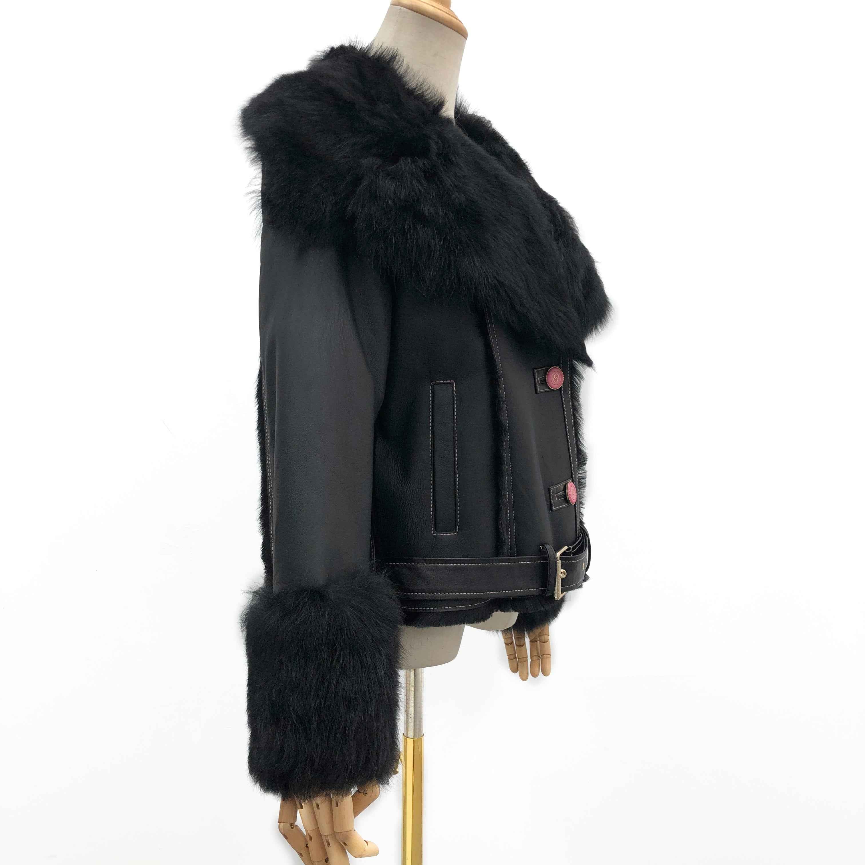Women's Toscana Shearling Jacket with Oversized Notched Lapel, Contrast-Colored Buttons, Fur-Trimmed Cuffs & Belted Waist - Luxe Winter Outerwear