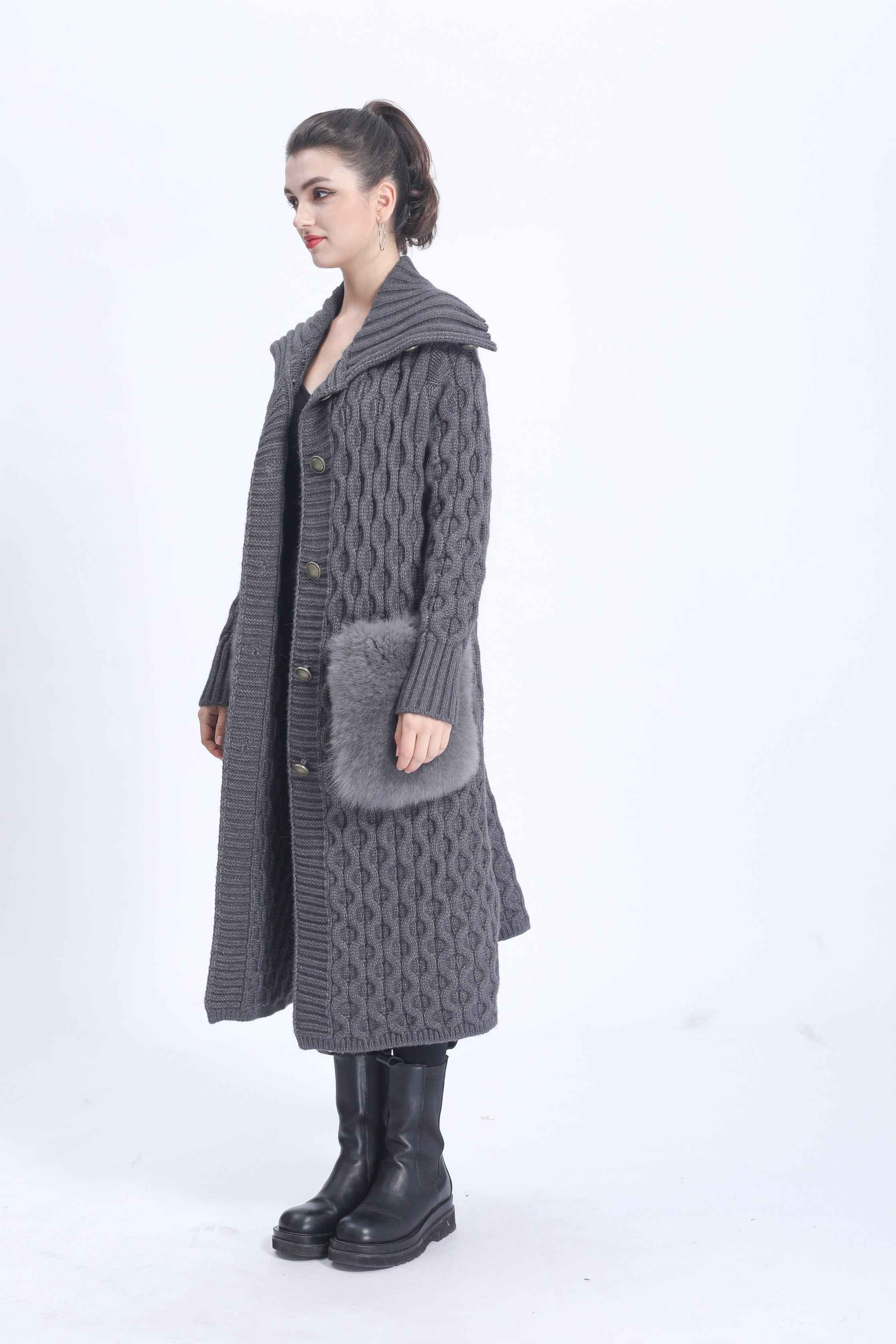 Women's Oversized Shawl Collar Knee-Length Knitted Coat with Fur-Trimmed Pockets - Luxe Winter Outerwear