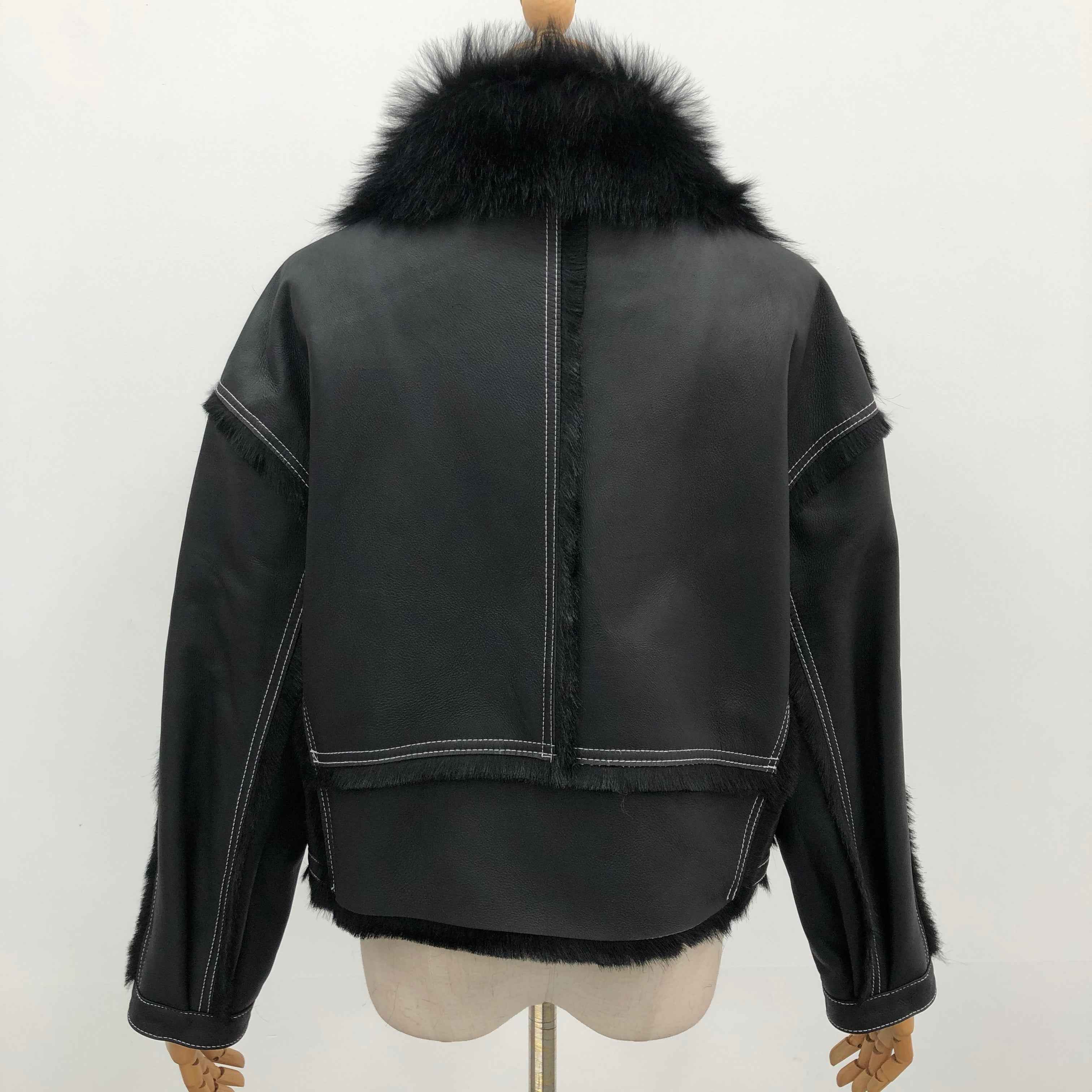Women's Toscana Shearling Jacket with Stud-Embellished Patch Pockets, Fur Collar & Contrast Stitching - Luxe Winter Outerwear