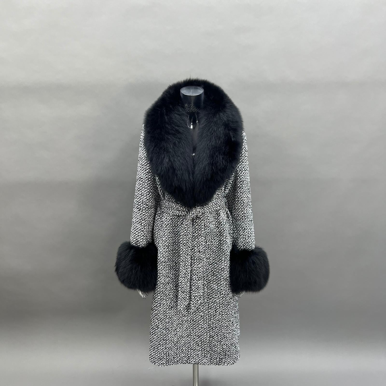 Women's Elegant Large Notched Fur - Collar Belted Patchwork Outer Coat