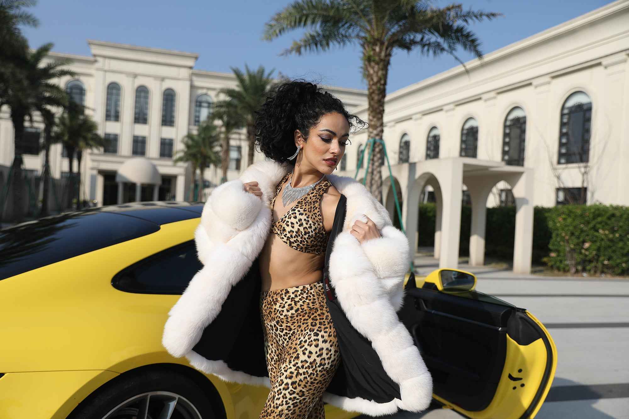 Luxurious Fox Fur Women's Classic Lapel Striped Mid-Length Coat - Elegant Winter Fashion