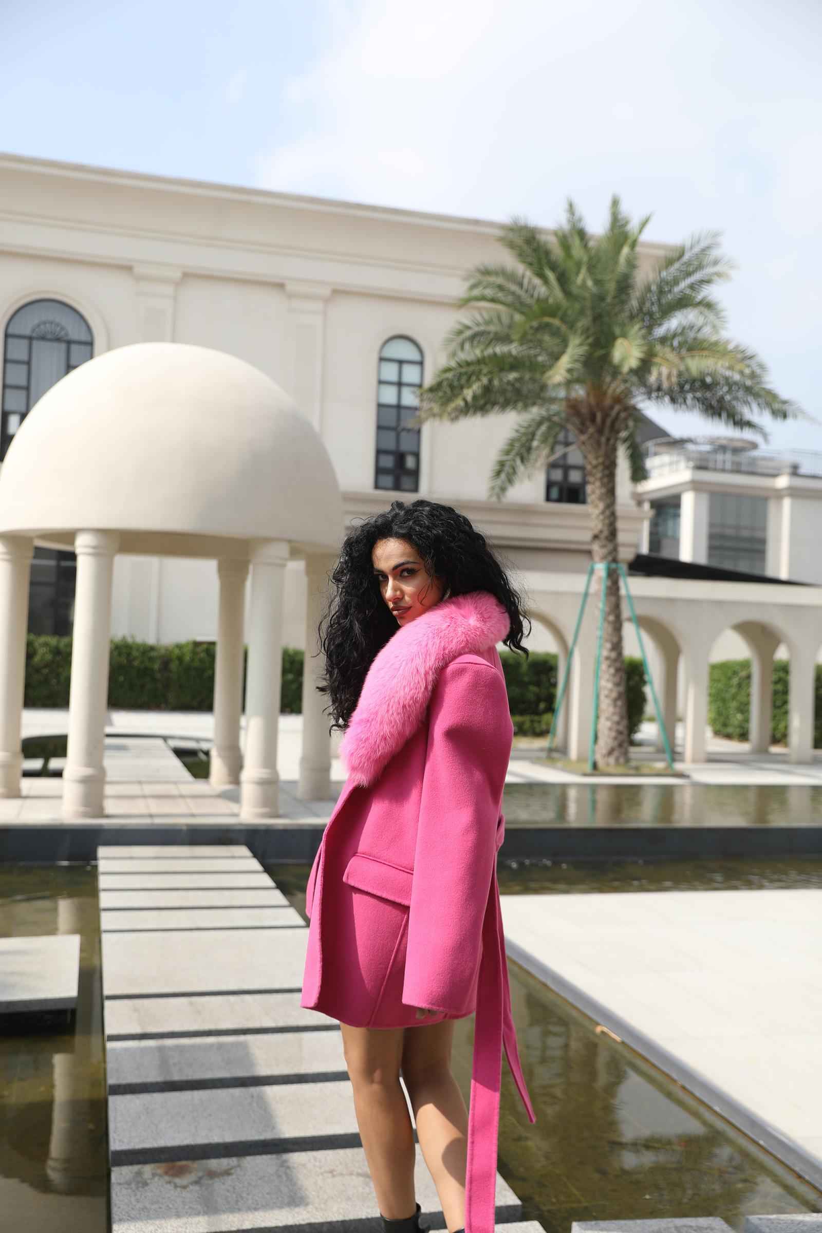 Fox Fur Collar Double-Faced Cashmere Coat for Women with Charming Notched Lapel Waist-Cinching Double-Faced Wool Jacket