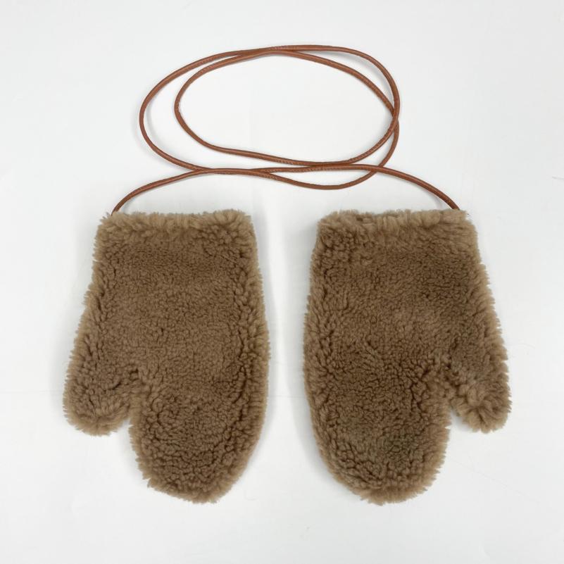 Fashionable Winter Warm Lamb Wool Fisherman Hat Bag Set