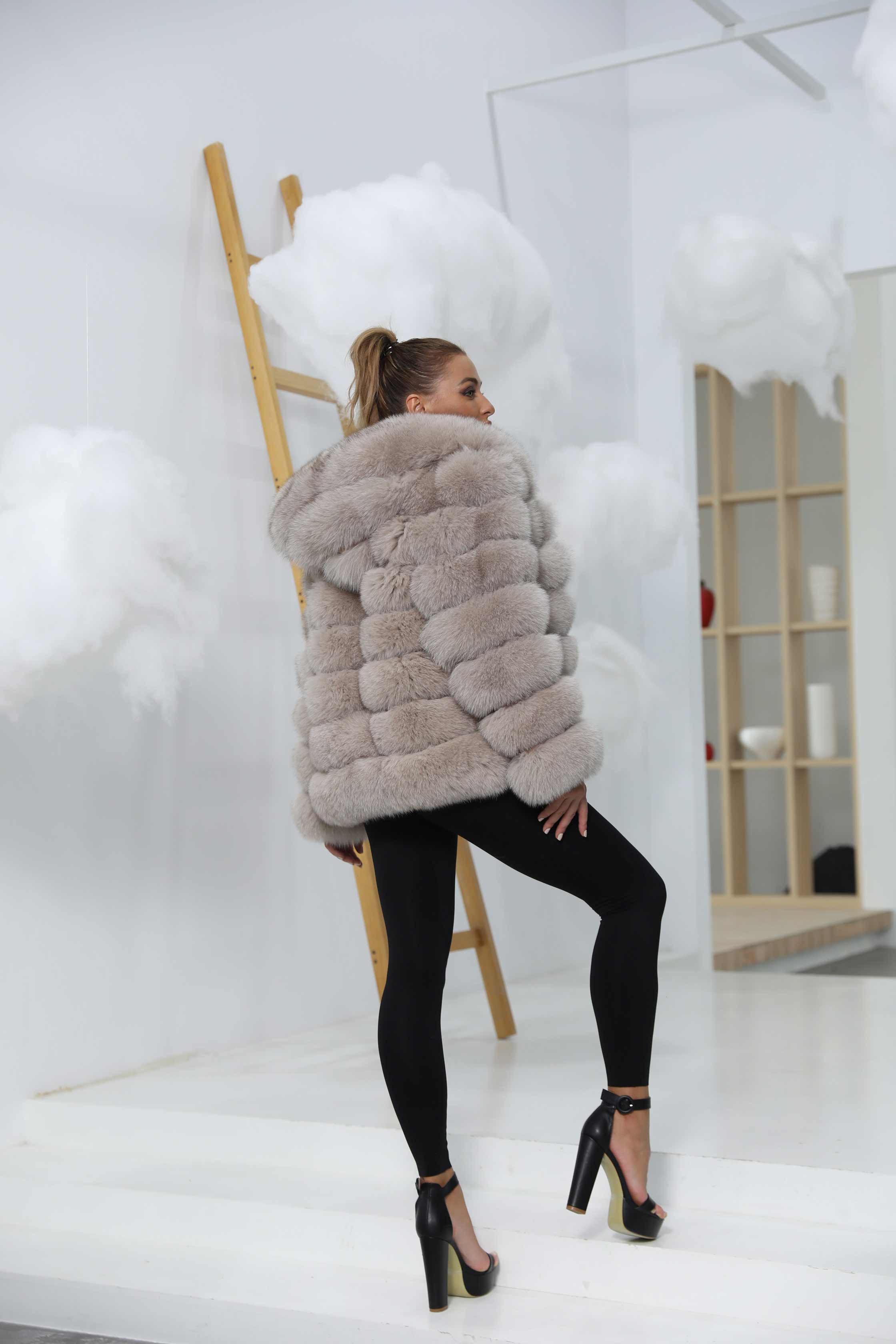 Fashion Women's Solid Color Real Fox Fur Warm Coat With Hat