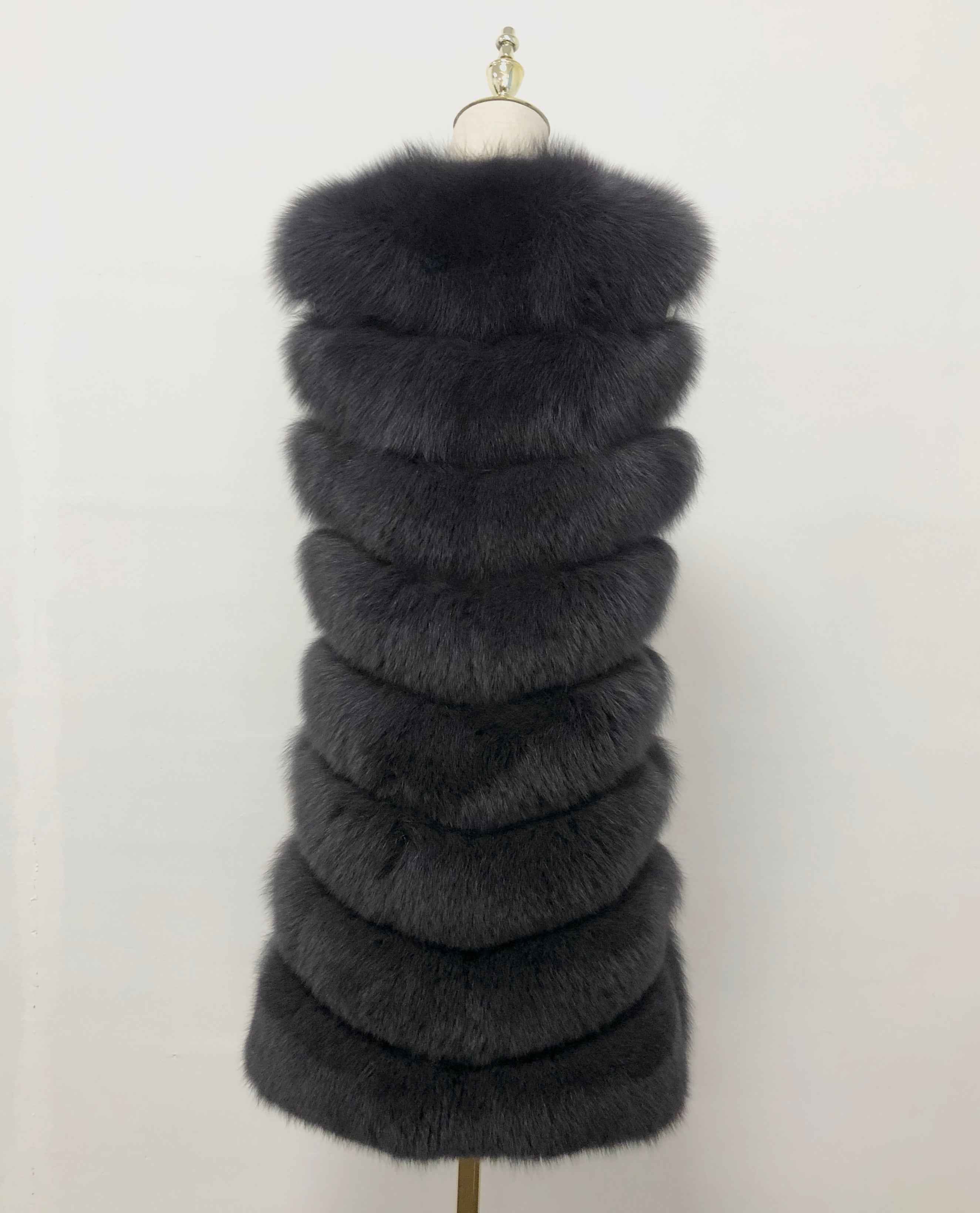 Women's 8-Panel Crew Neck Fox Fur Vest - Luxurious Outerwear