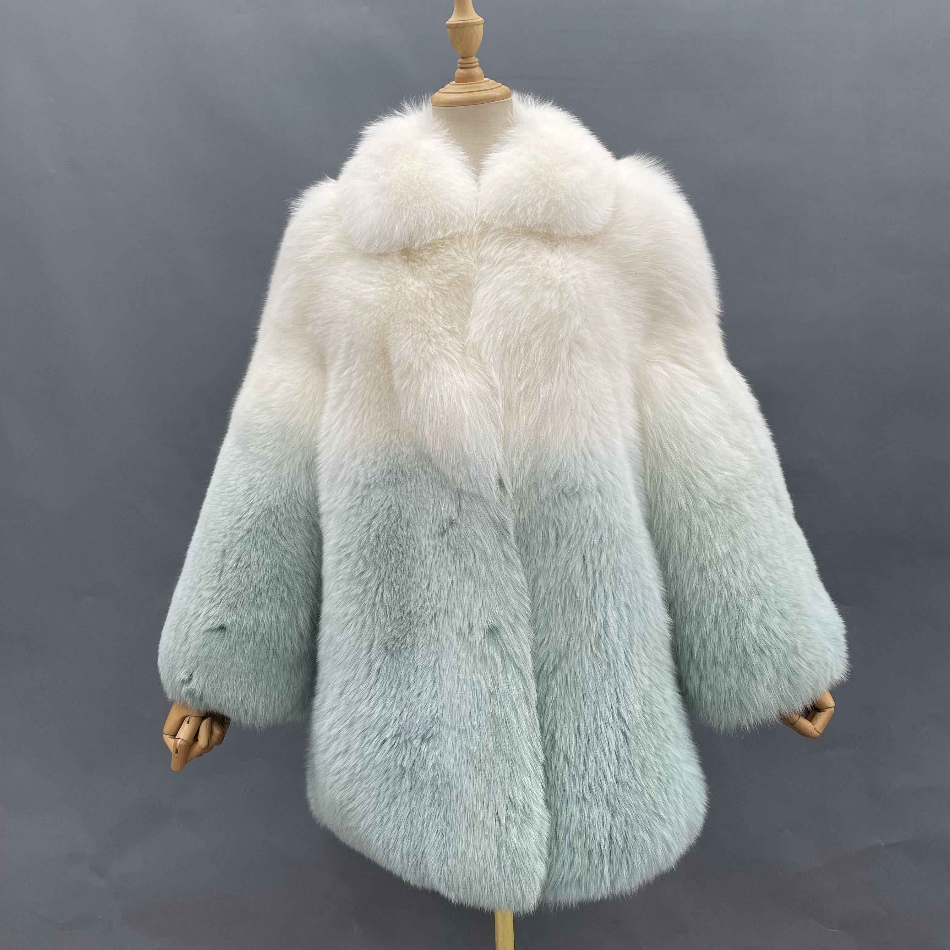 Women's Luxury Trendy Ombre Fox Fur Coat - High-End Winter Warm Fashion Jacket White Green