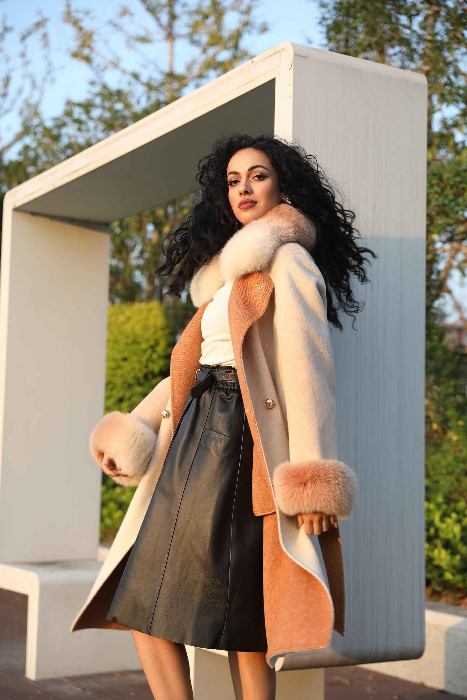 Double-Faced Cashmere Jacket for Women Classic Square Collar Gradient Double-Faced Wool Coat