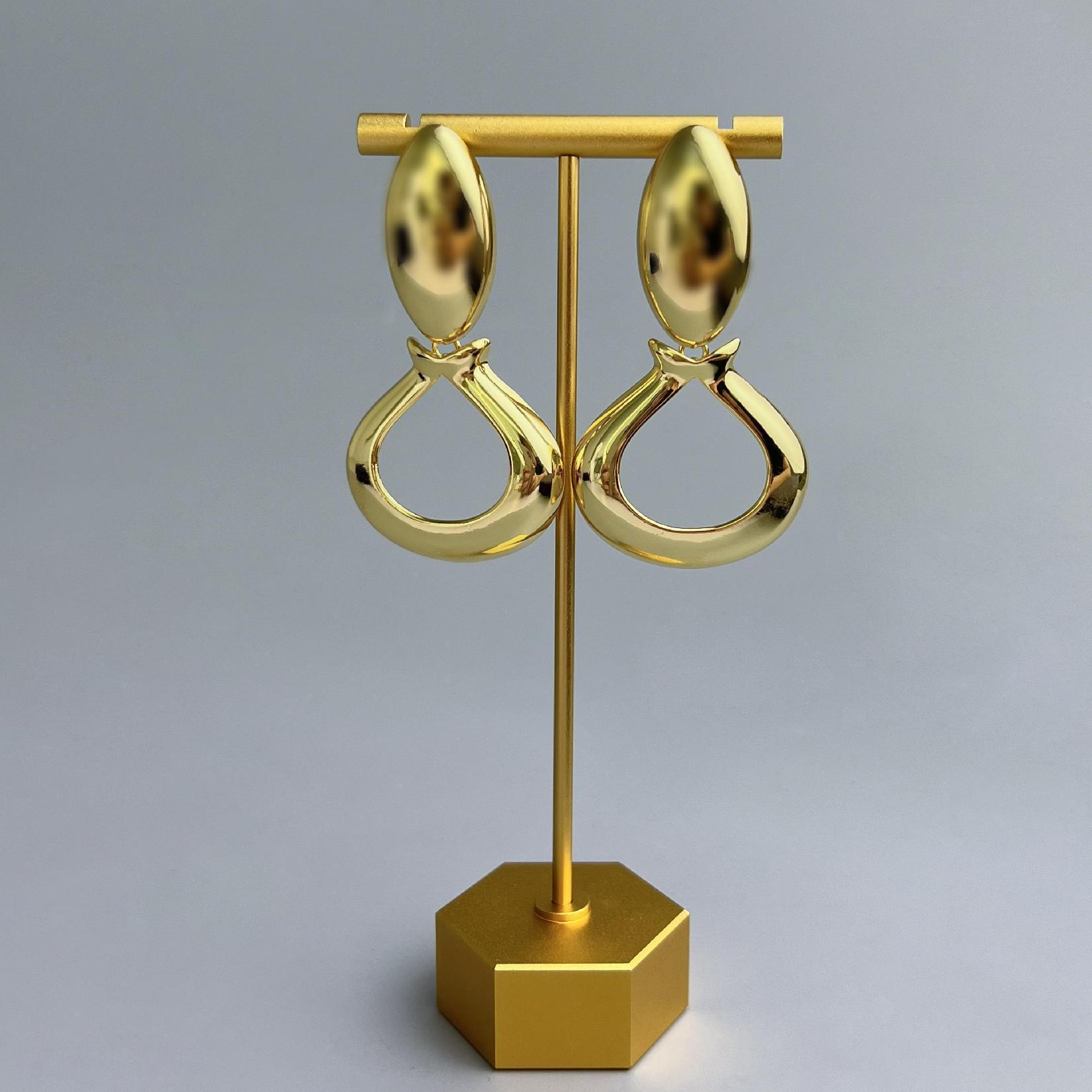 Niche Cold Beauty Geometric Hollow Earrings European and American Minimalist Metal High-End Earrings F Gold