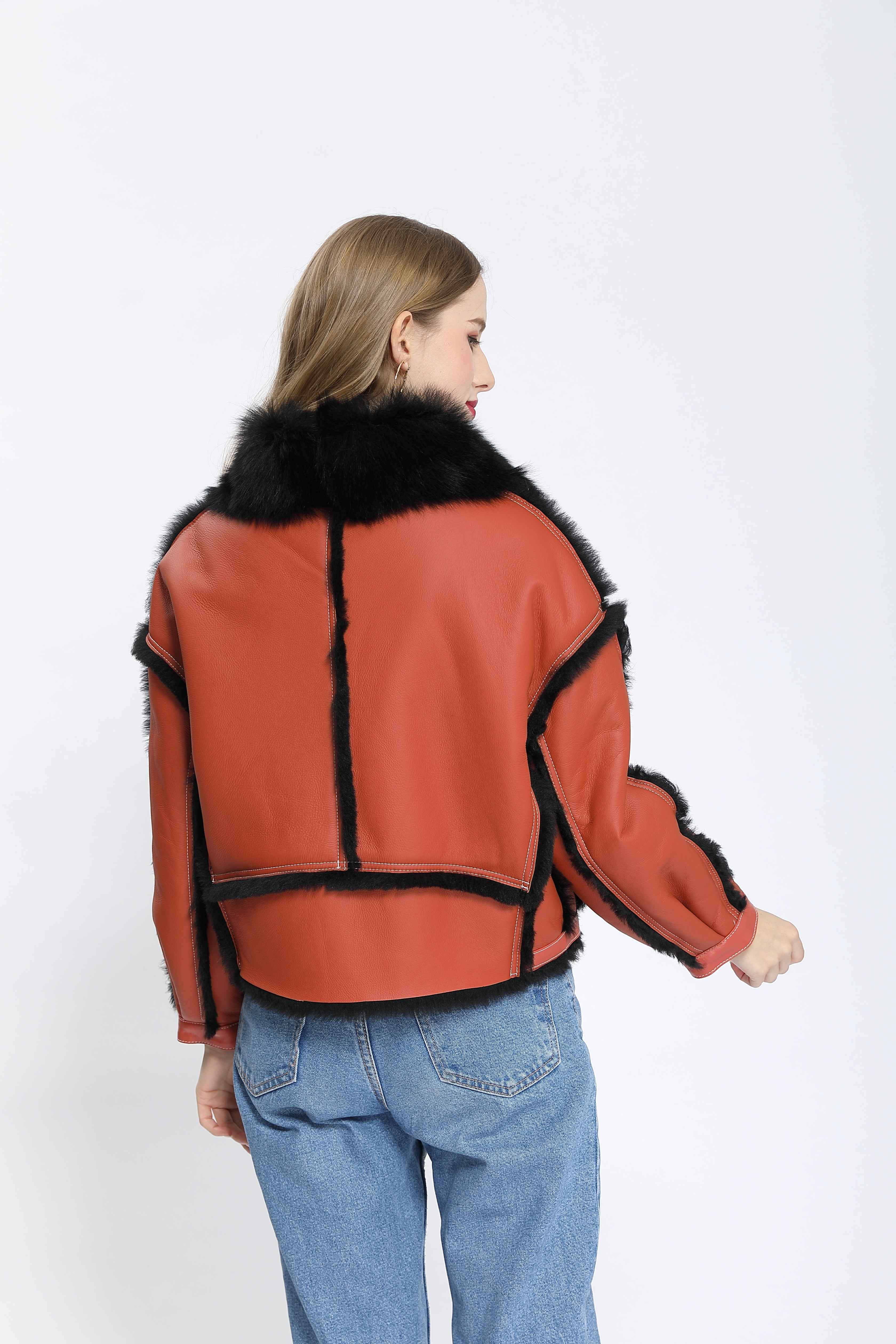 Women's Toscana Shearling Jacket with Zipper & Snap Button Placket, Contrast Fur Trim - Luxe Winter Outerwear