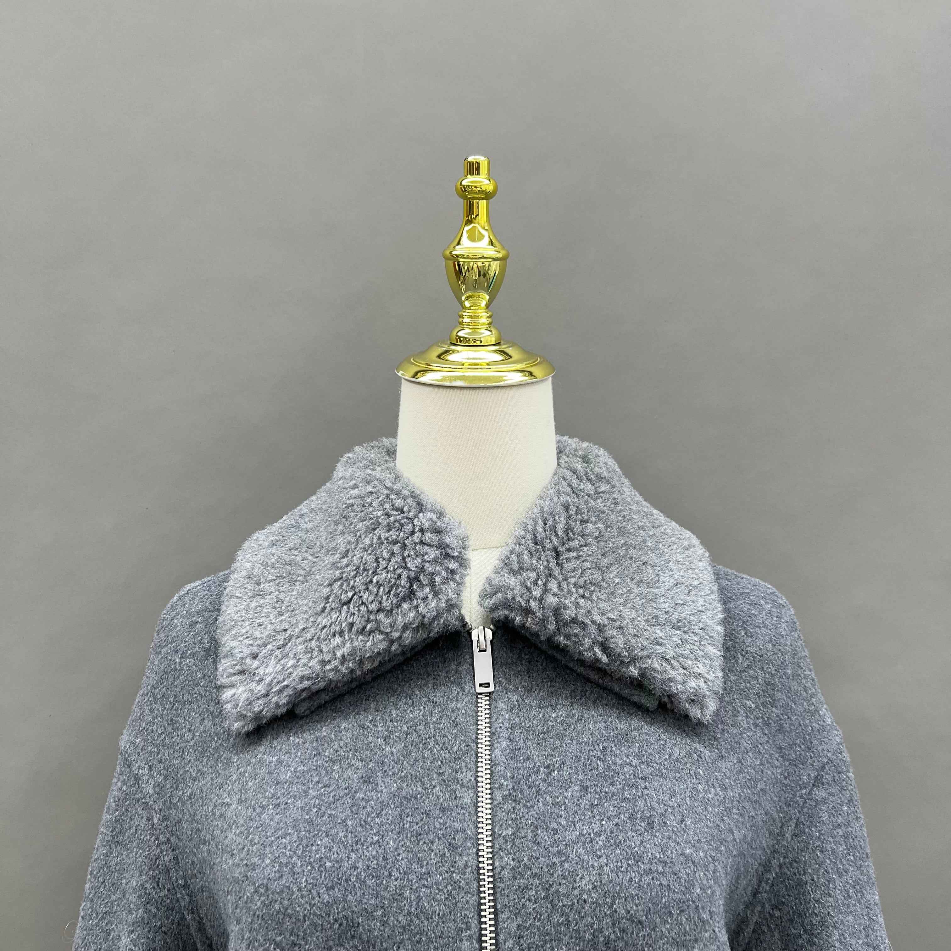 Autumn Winter Gray Coat with Fleece Collar and Zipper Closure