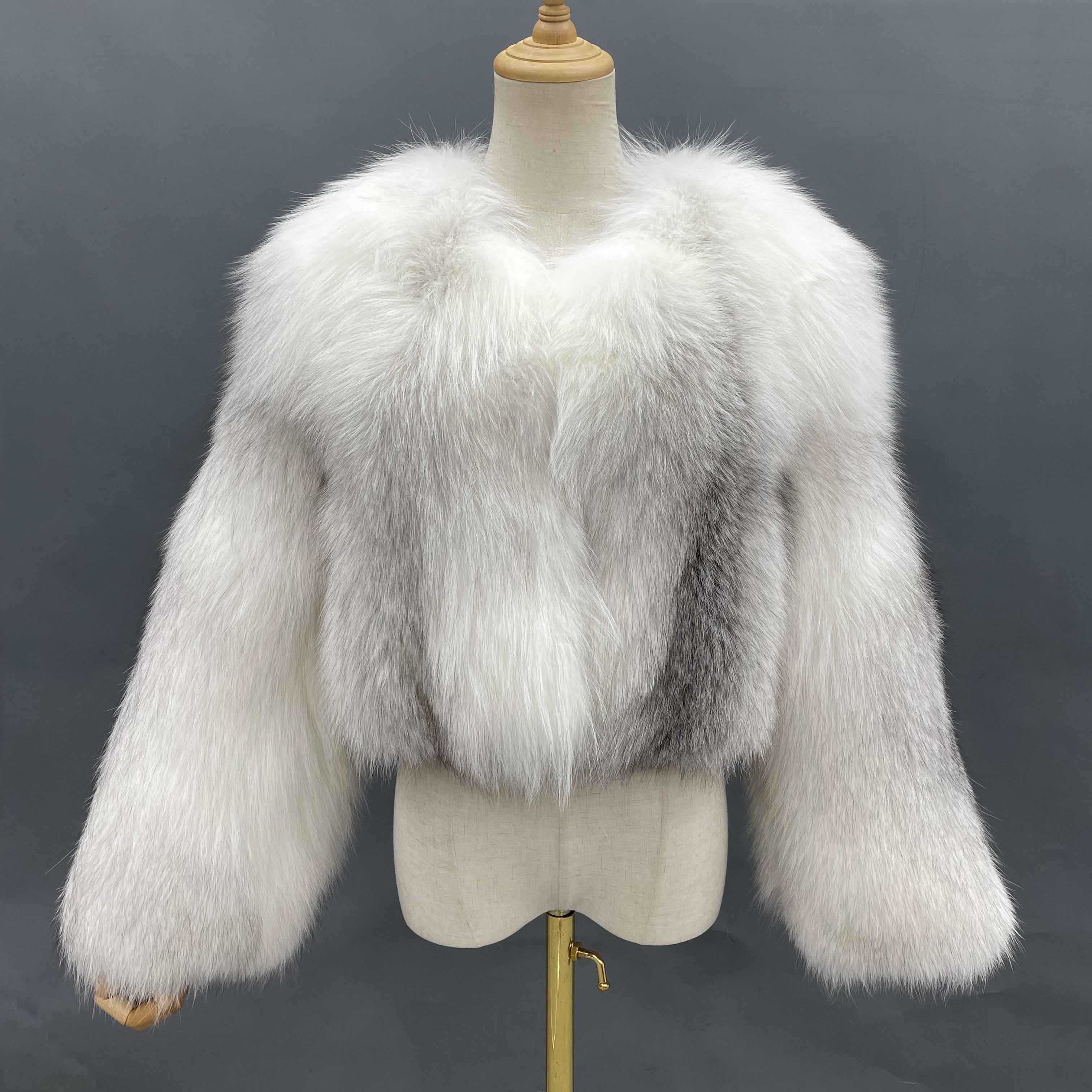 Women's Luxury Full-Skin Fox Fur Cropped Jacket - Textured Design Winter Fashion Elegant Warm Outerwear White Grey