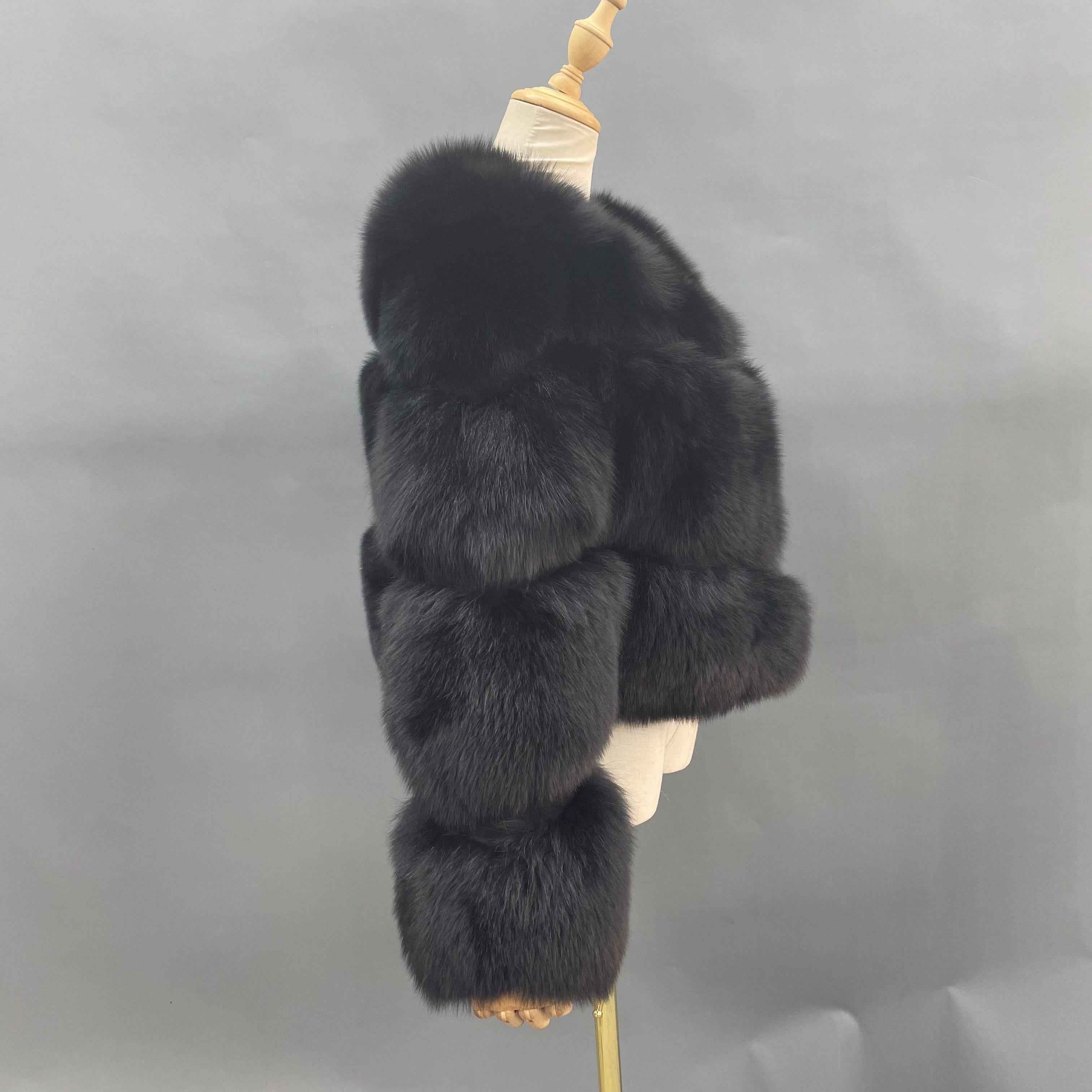 Women's Luxury Black Fox Fur Cropped Jacket - 3-Panel Small V-Neck Winter Fashion Warm Outerwear