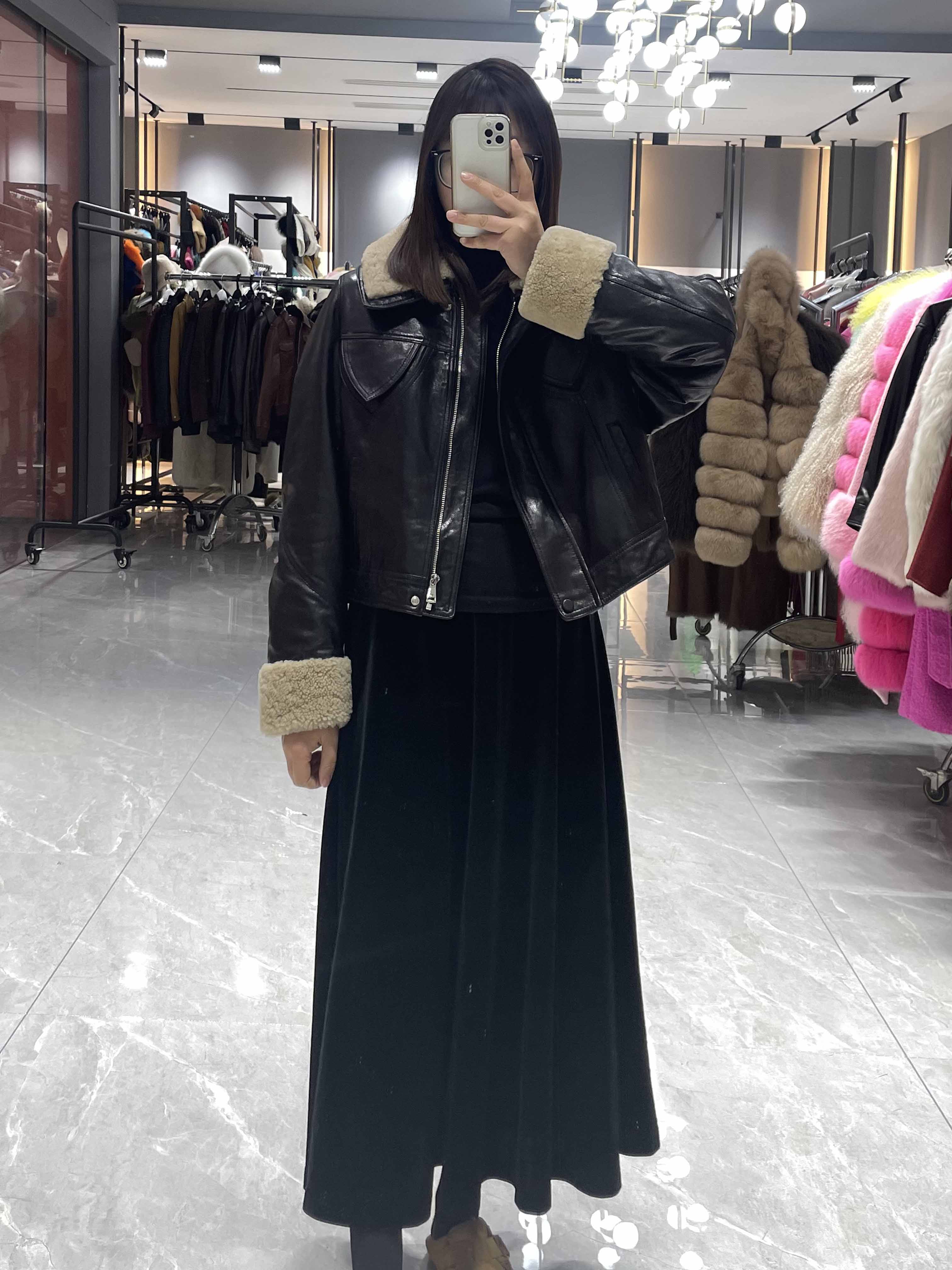 Women's Lambswool-Trimmed Short Puffer Jacket | Winter Down Coat