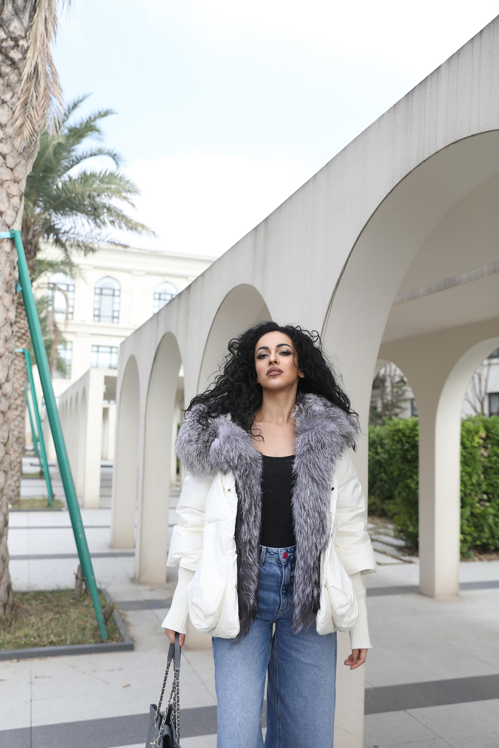 Goose Down Women's Knitted Cuff Hooded Fashionable Down Jacket