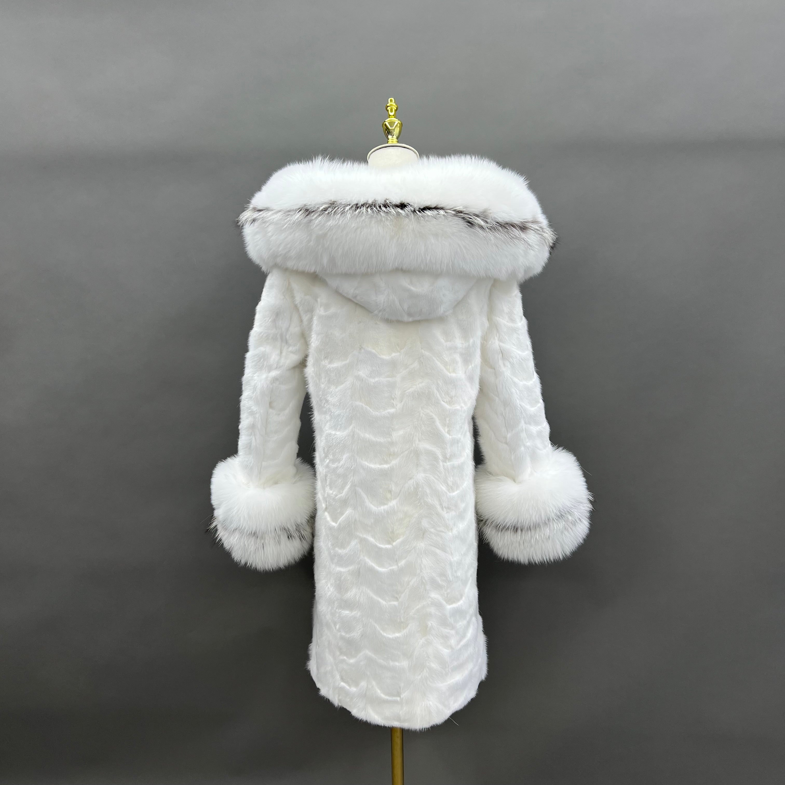 Luxury Long Mink Fur Coat with Fox Fur Hood & Cuffs – Women's Winter Warm Hooded Overcoat
