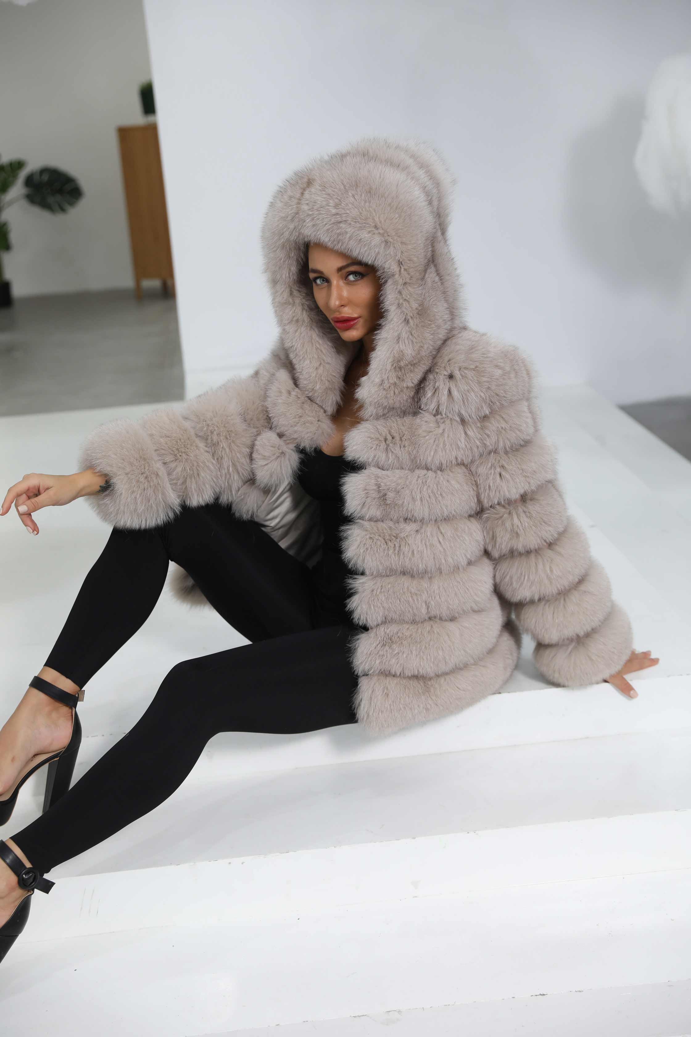 Fashion Women's Solid Color Real Fox Fur Warm Coat With Hat Beige