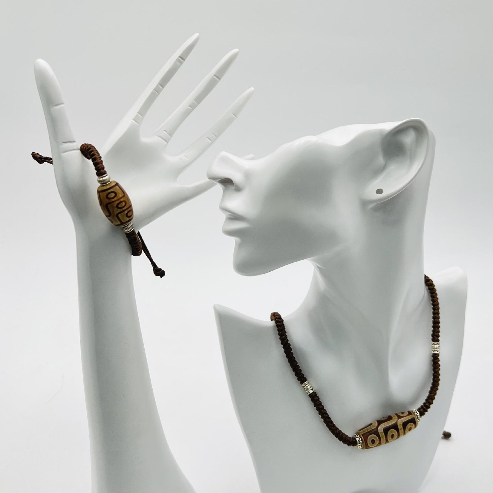 Tibetan-Style Vintage Agate and Ceramic Bead Necklace and Bracelet Featuring a Handwoven Design with Elastic Cord Jewelry F