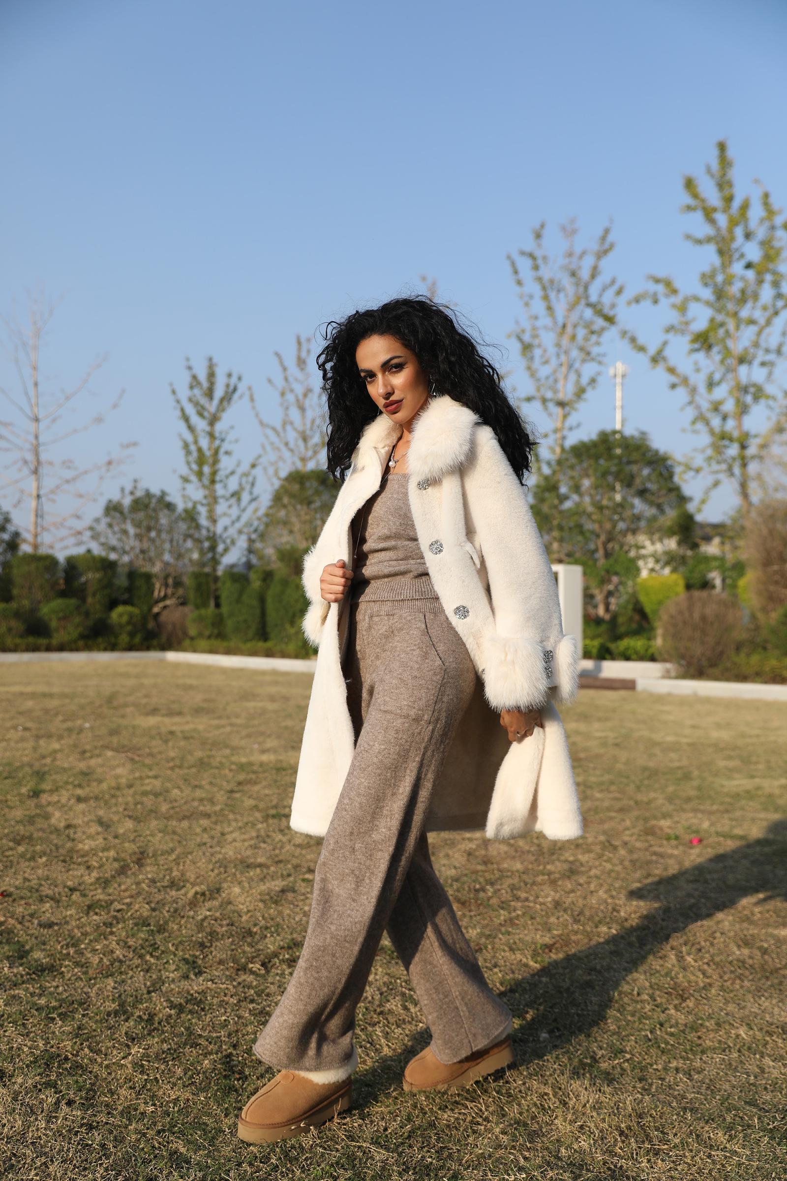 Eco-Friendly Mink Fur Faux Mink Fur Women's Jacket with Square Collar and Rhinestone Buttons