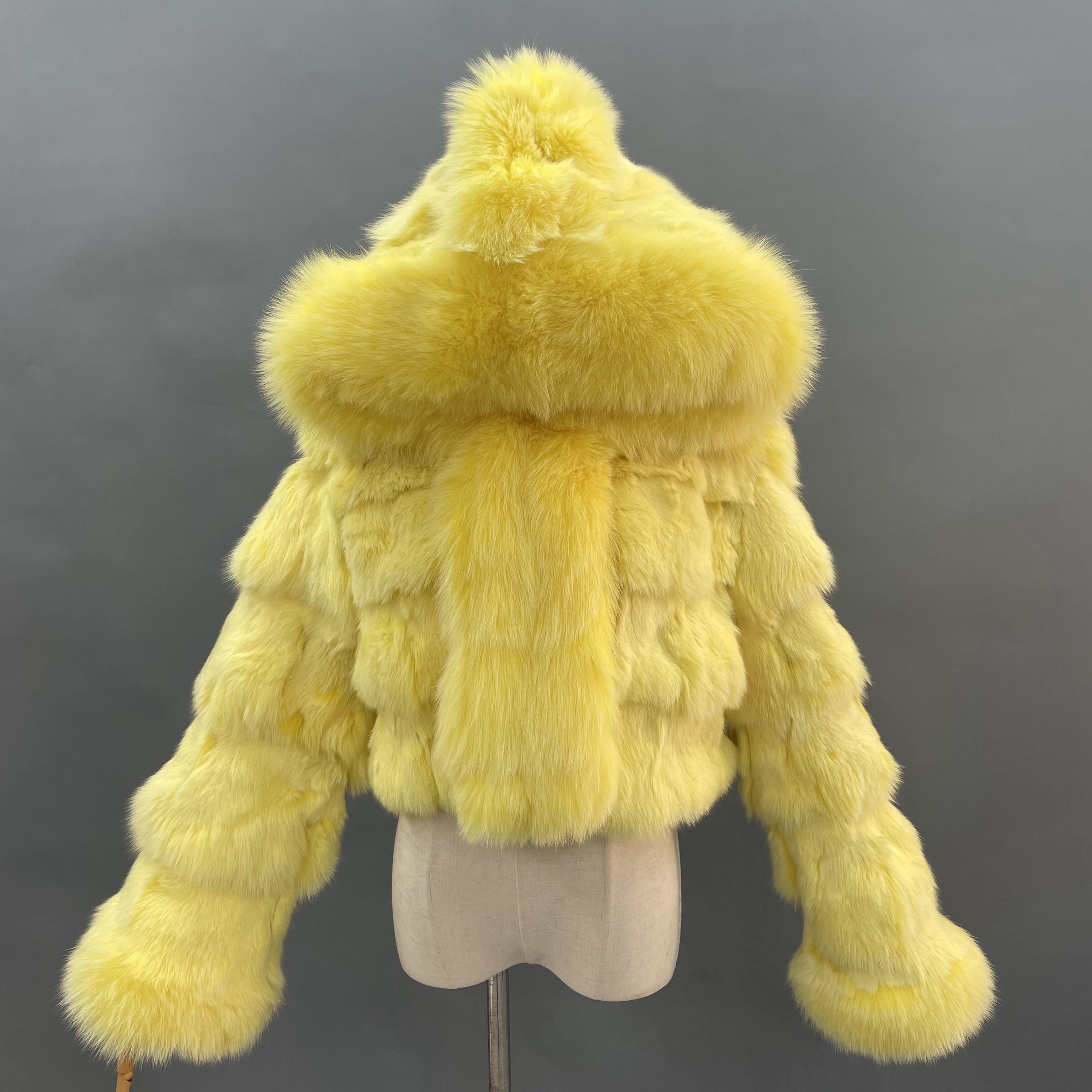 Luxury Women's Winter Short Fox Fur With Hooded Zipper Style Coat