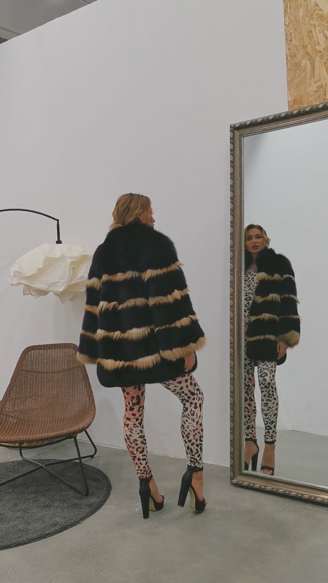 Women's Long Fur Coat Winter Thick Warm Real Fox Fur Jacket