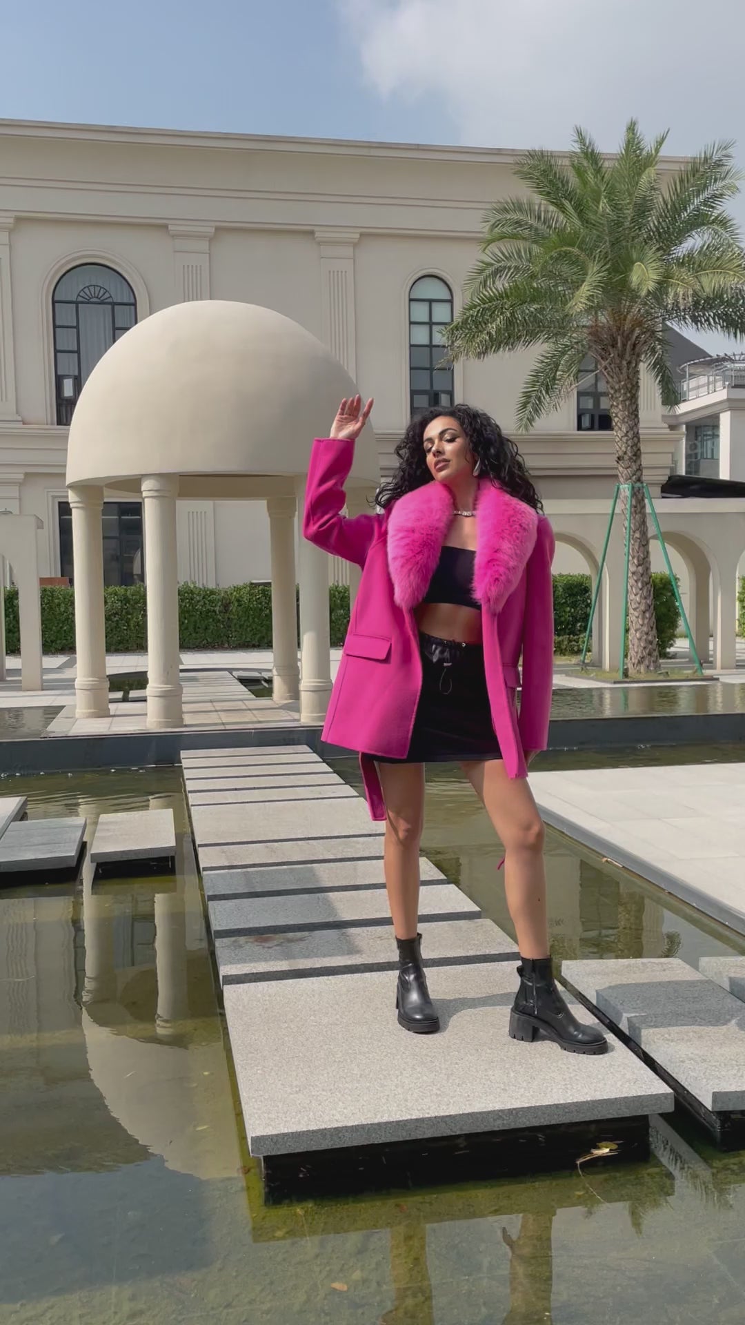 Fox Fur Collar Double-Faced Cashmere Coat for Women with Charming Notched Lapel Waist-Cinching Double-Faced Wool Jacket