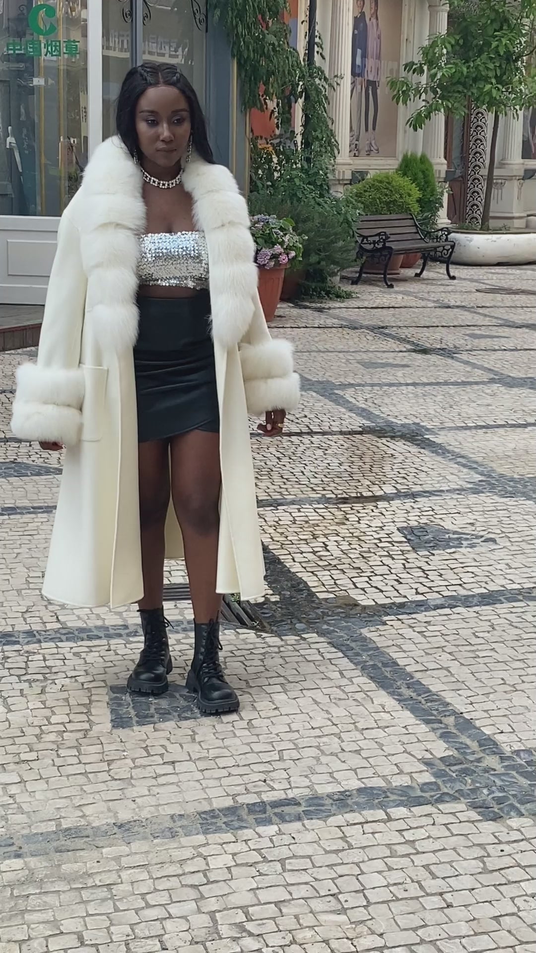 Large Skirt Hem Double-Sided Wool with Two-section Fur Cuffs