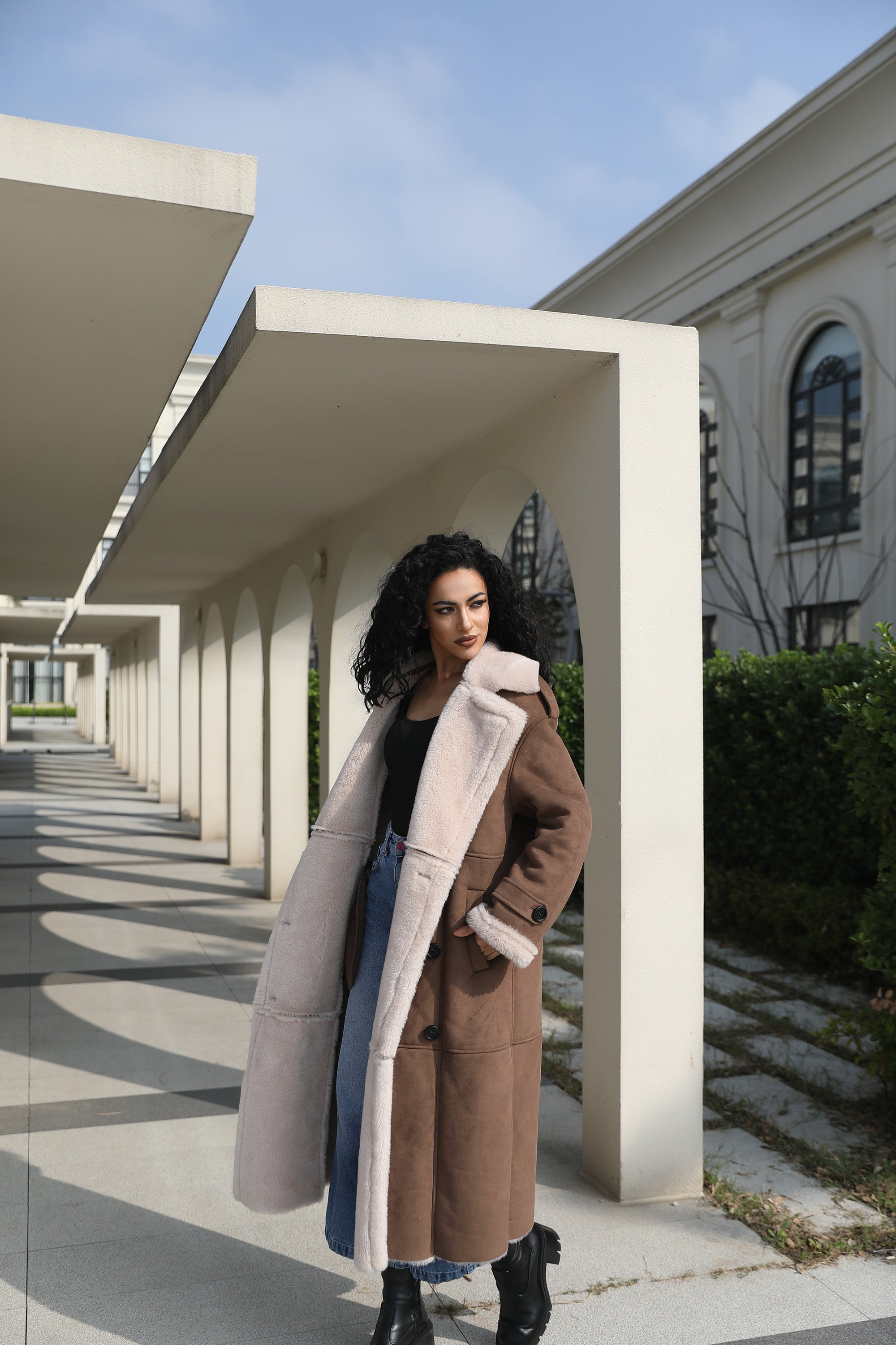 Embrace the Maillard Style: The Ultimate Shearling Coat for Winter ❄️✨