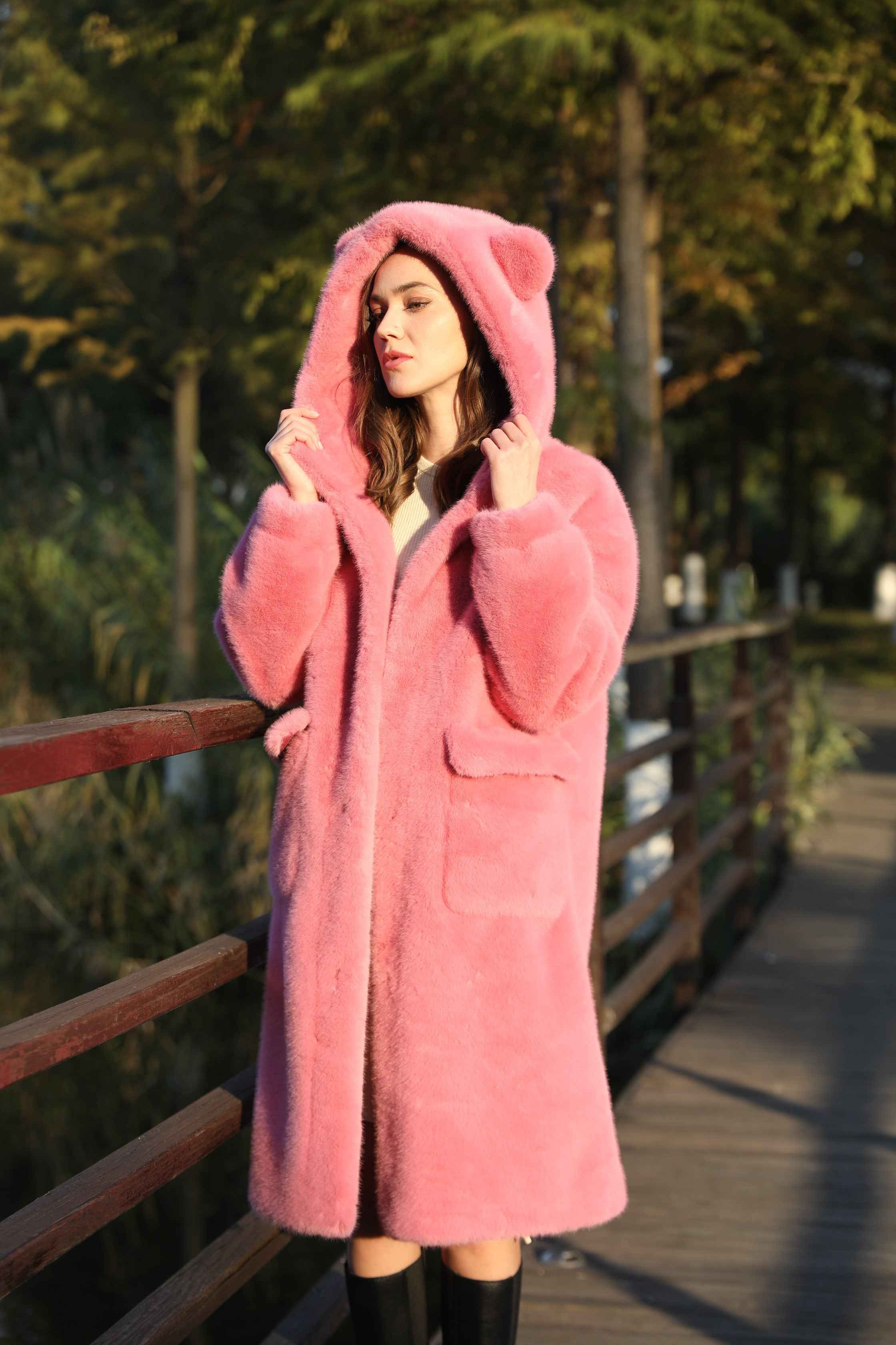 Cosy Chic: The Pink Faux Mink Coat with Adorable Bear Ears 🐻💗 - Janefur
