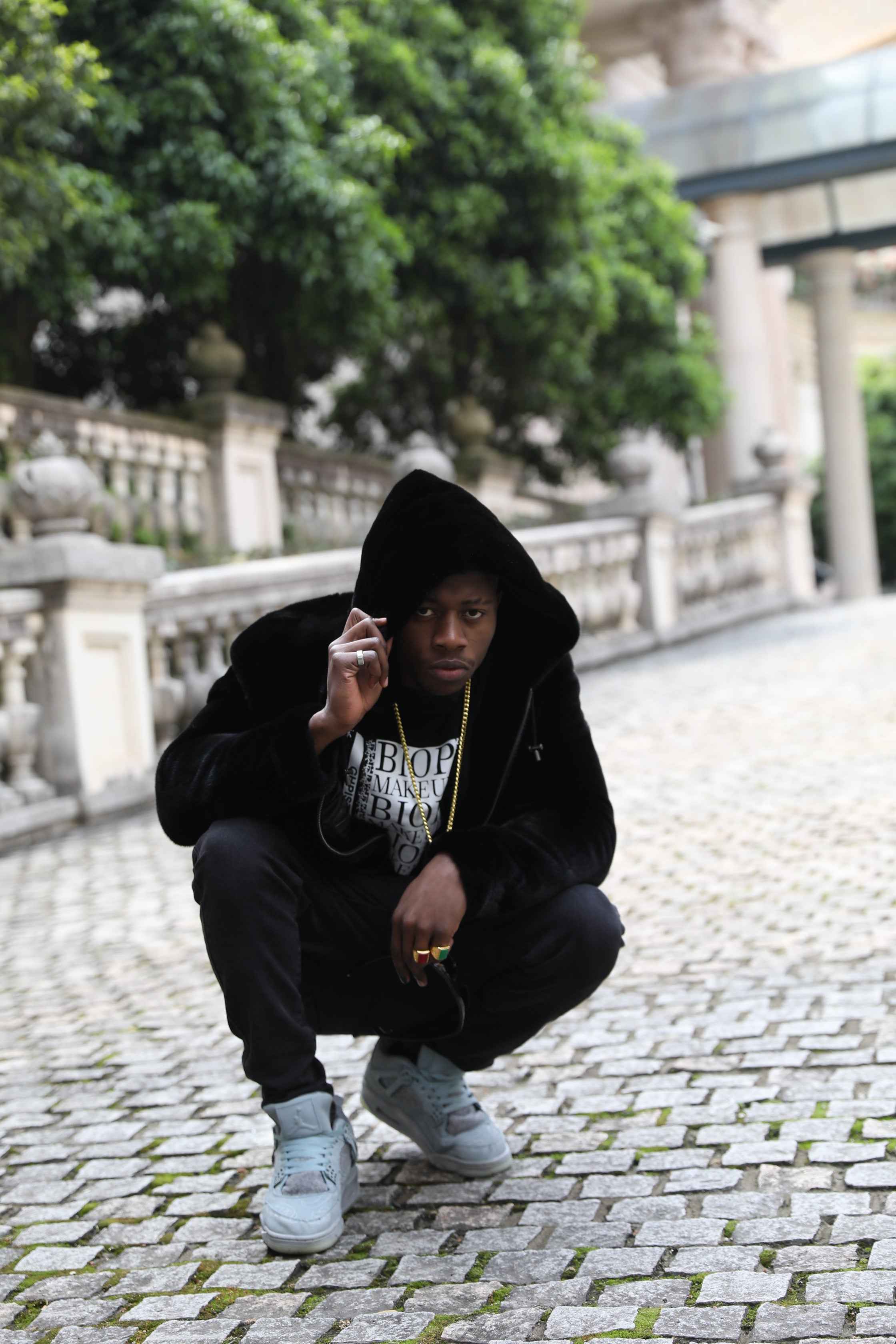 Streetwear Meets Luxury: The Power of a Mink Fur Coat - Janefur