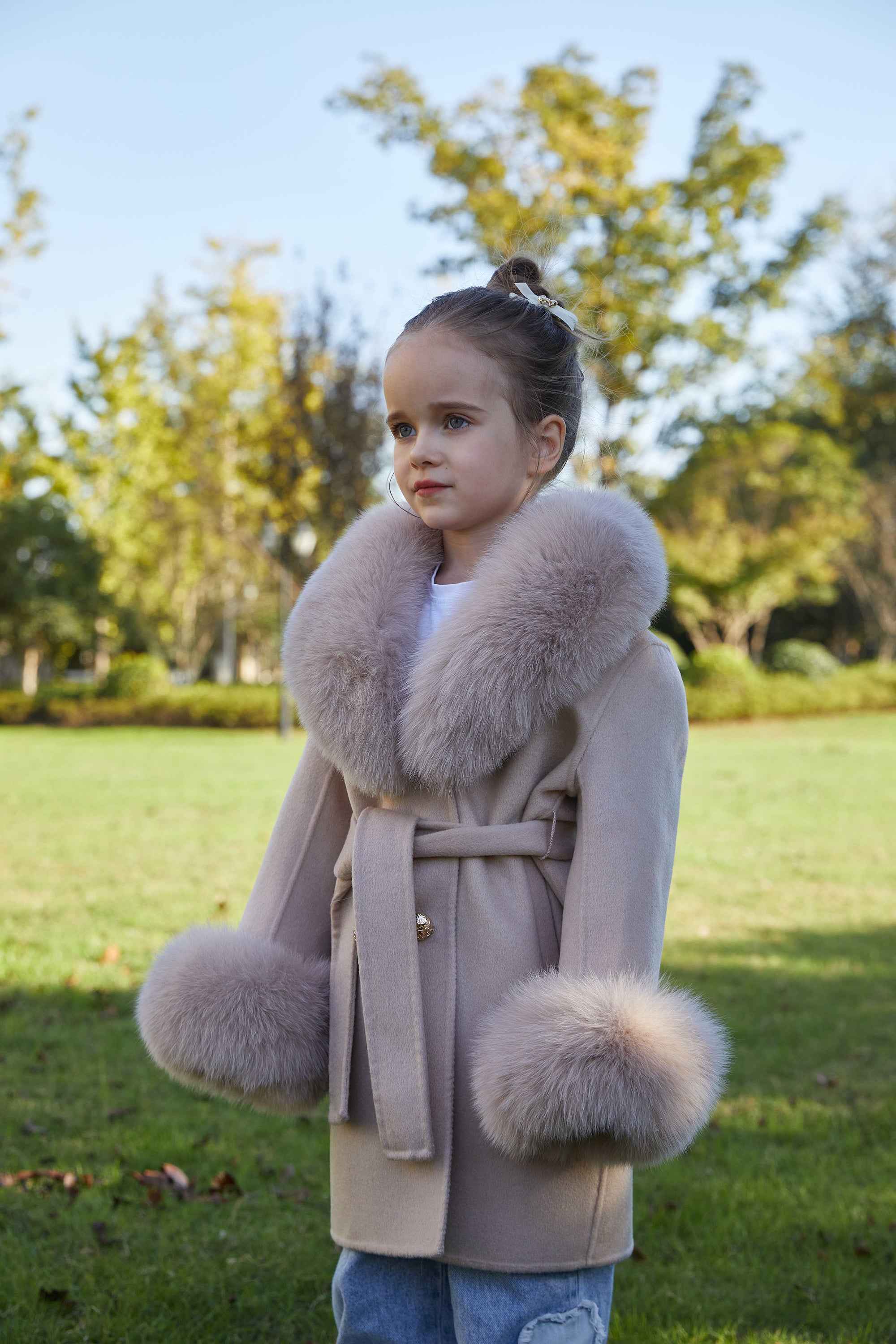 Autumn Morning Elegance: Little Luxury with Janefur