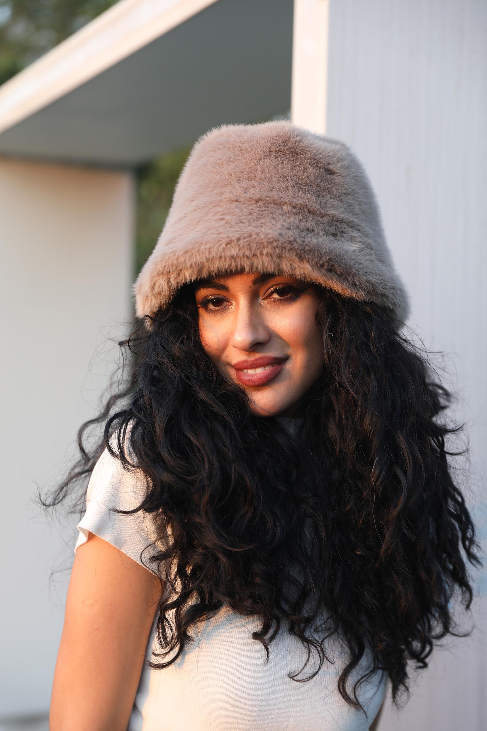 Women's Eco-Friendly Fur Bucket Hat for Casual and Warm - Janefur