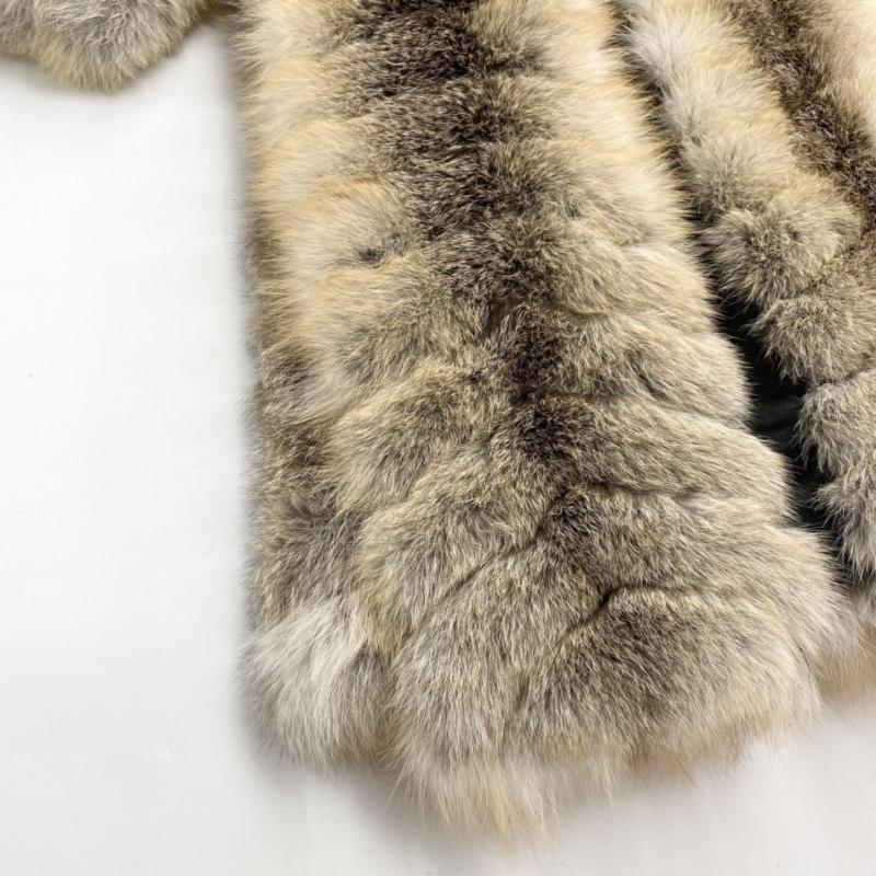 Men's Long Coat with a Golden Island Fox Fur Collar and Buttoned Front - Janefur