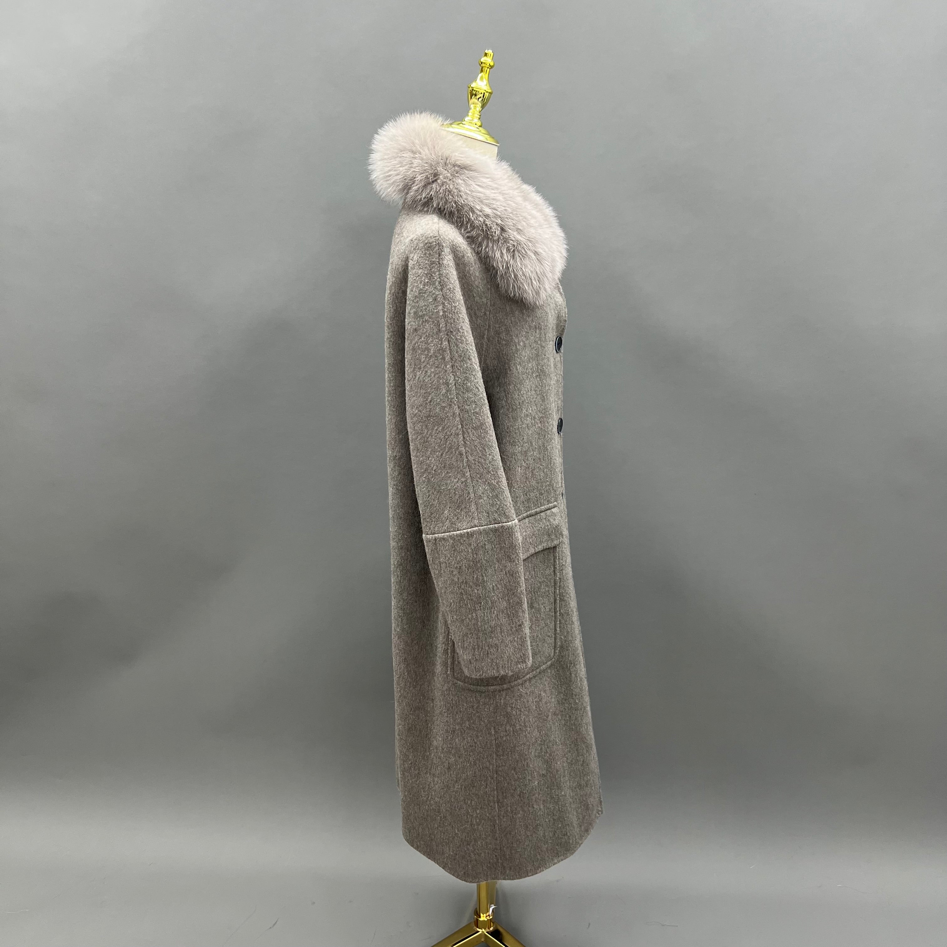 Women’s Gray Double-Faced Wool Coat with Real Fox Fur Collar – Long Straight Cut Winter Jacket for Elegant Fashion