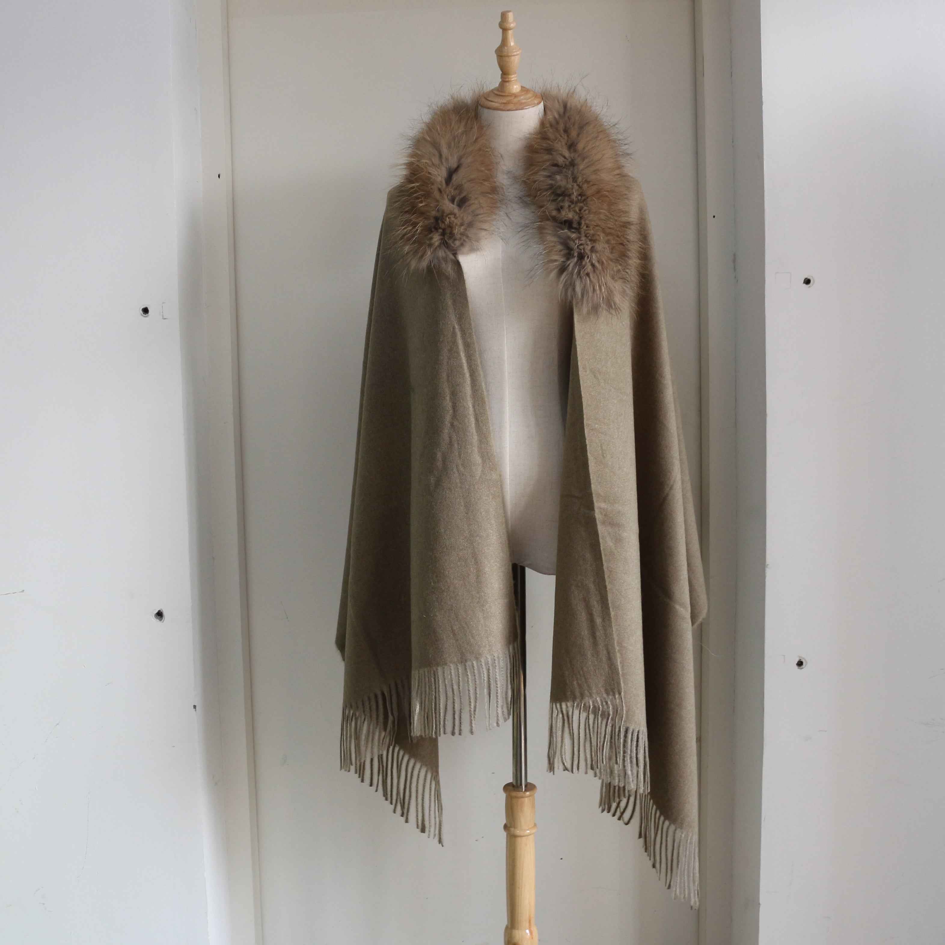 Women's Luxurious Mink Fur Shawl with Raccoon Dog Fur Collar & Fringe Detail - Winter Fashion Accessory 5#Brozen F