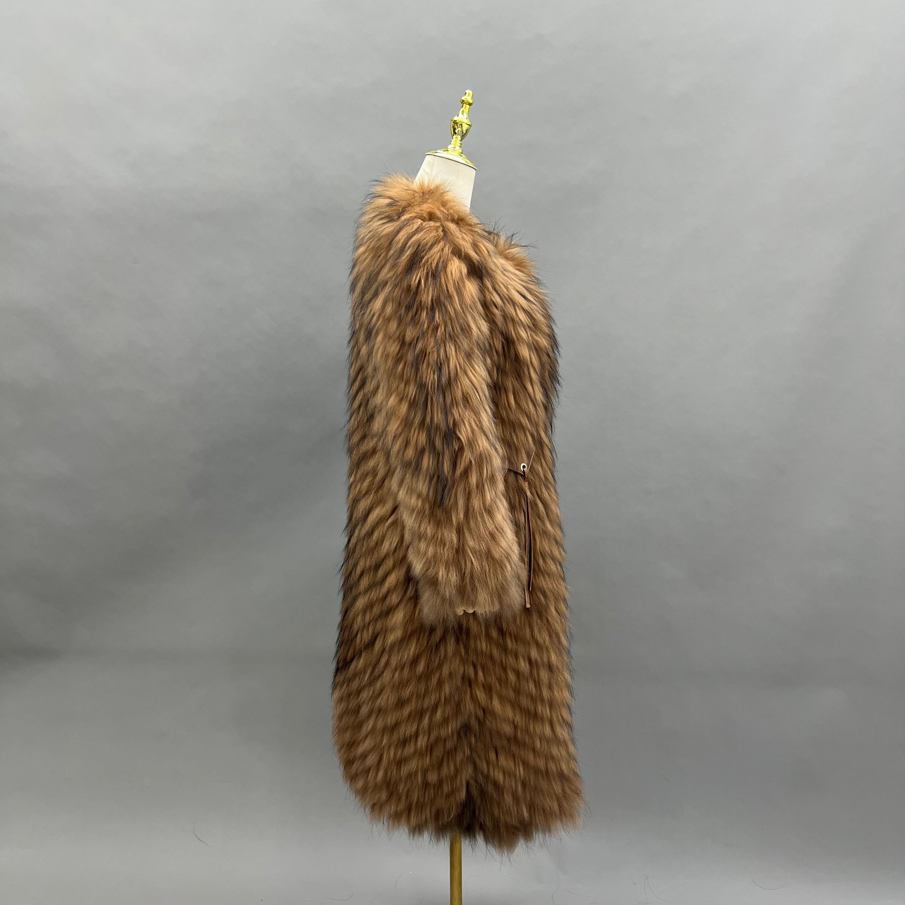 Women’s Long Striped Raccoon Fur Coat – Elegant Full-Length Real Fur Jacket for Luxury Winter Fashion