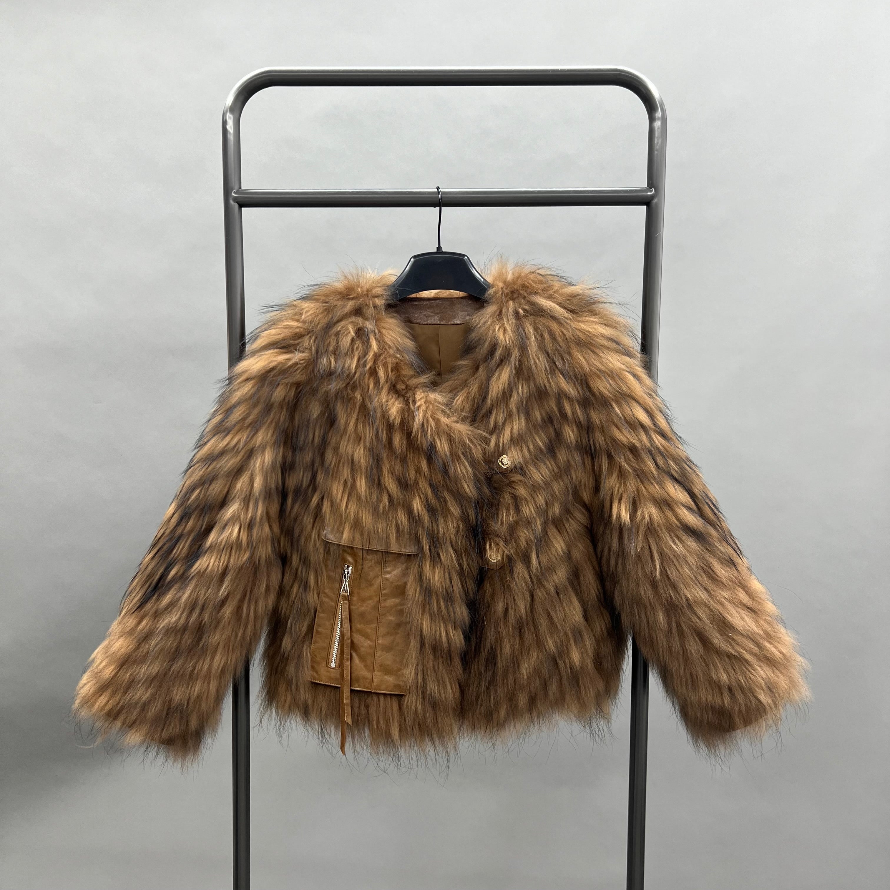 Women’s Raccoon Fur Short Coat with Large Leather Pocket – Elegant Winter Jacket for Fashionable Style