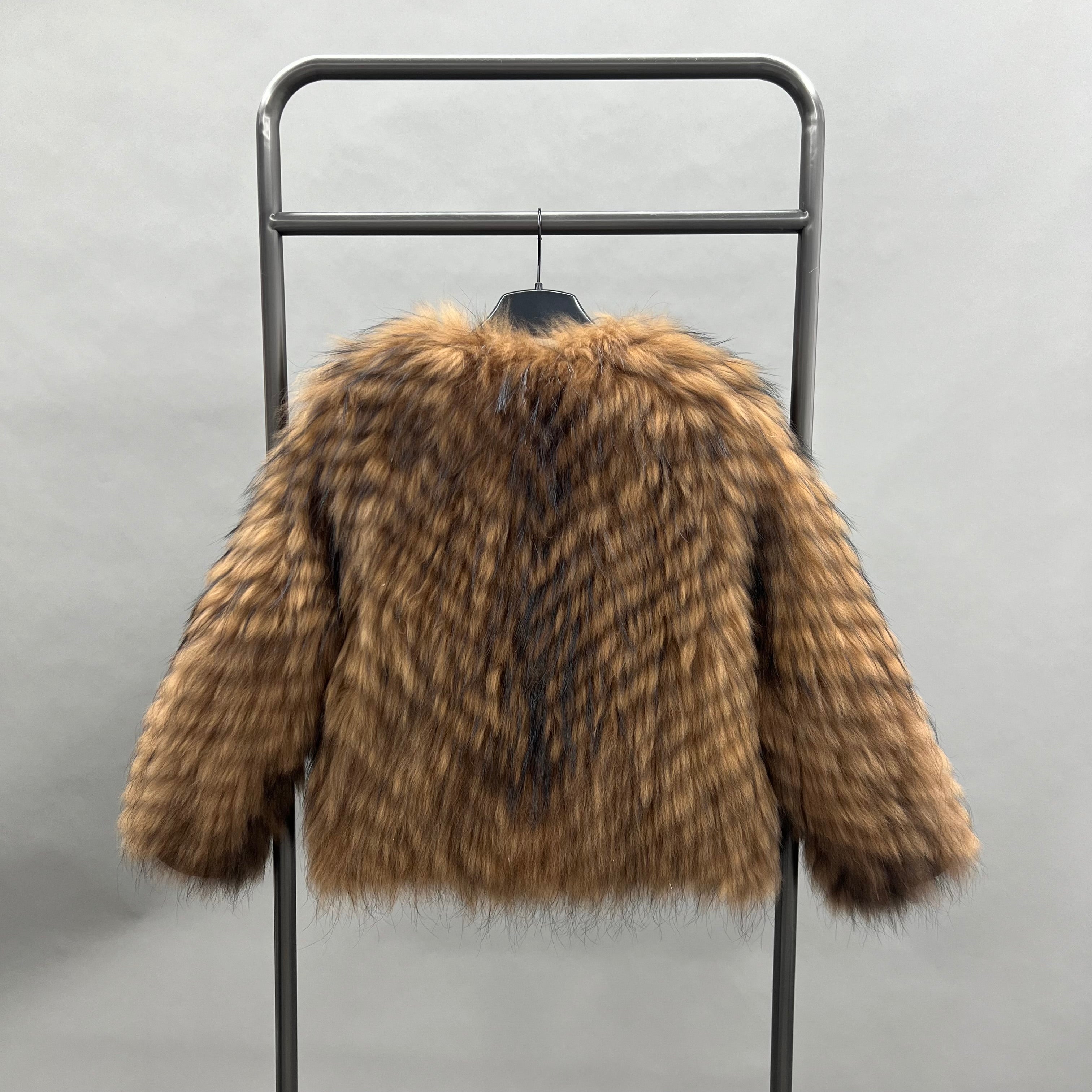 Women’s Raccoon Fur Short Coat with Large Leather Pocket – Elegant Winter Jacket for Fashionable Style