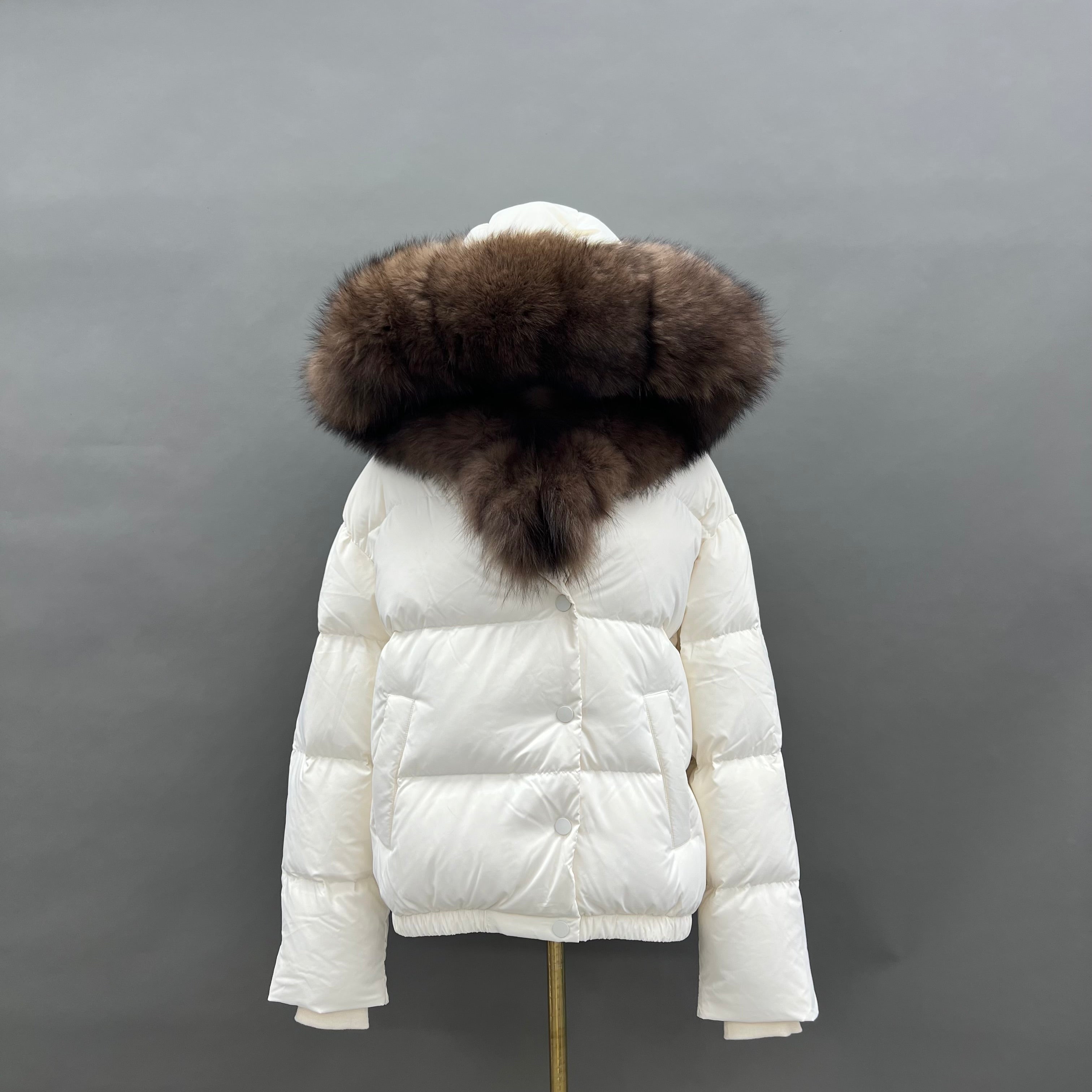 Women’s Brown Down Jacket with Real Fox Fur Hood – Short Puffer Winter Coat for Elegant Fashion 5#White