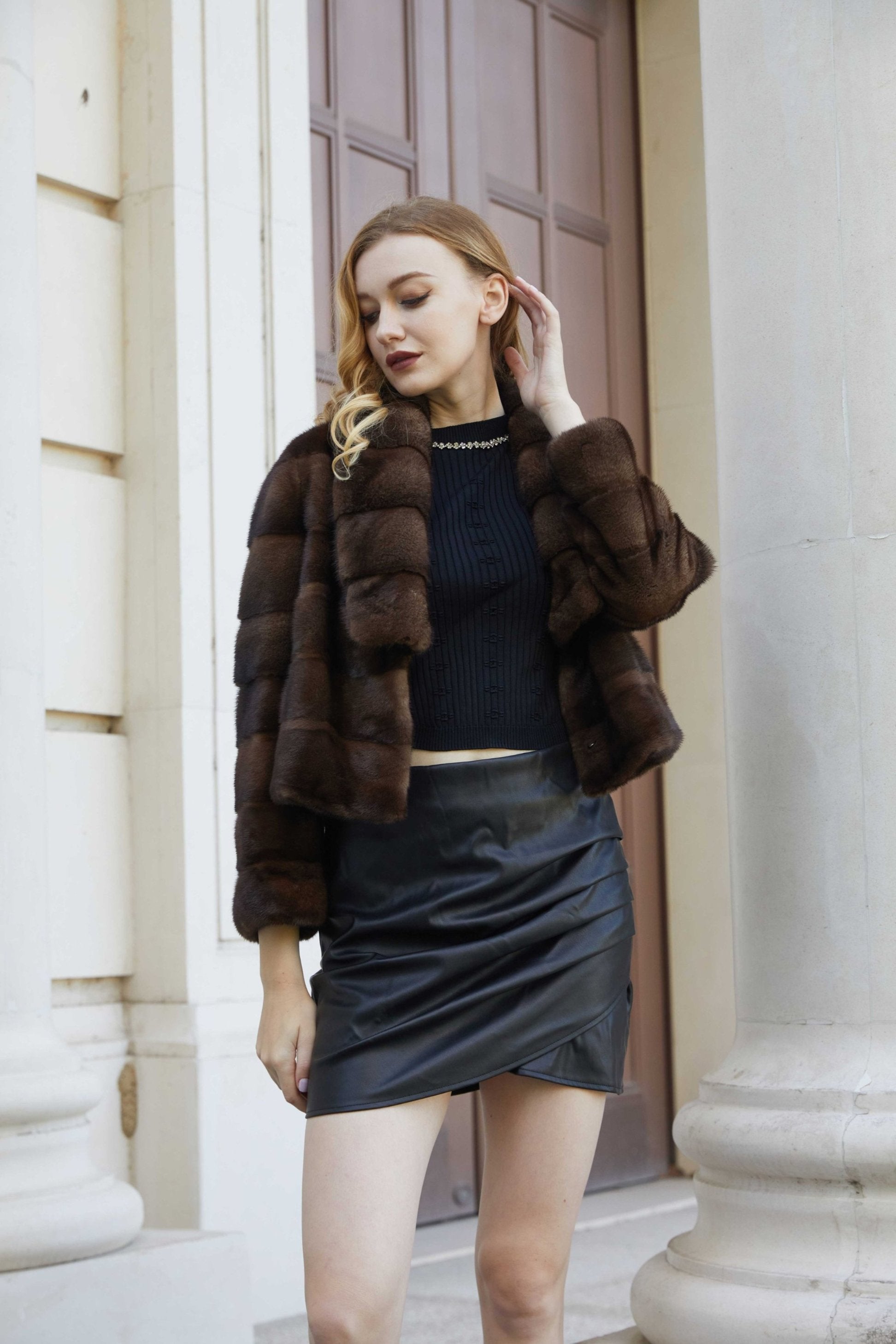 Brown Mink Fur Women's Windproof Thick Winter Short Coat - Janefur