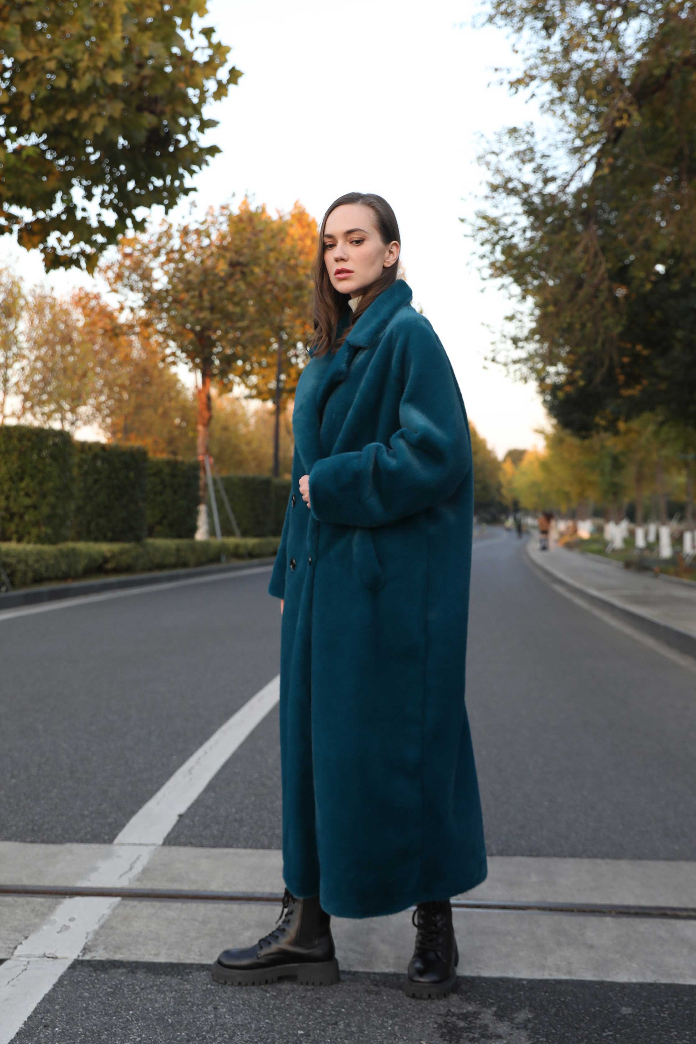 Women's Winter Solid Color Fashion Collar Faux Mink Eco Fur Coat - Janefur